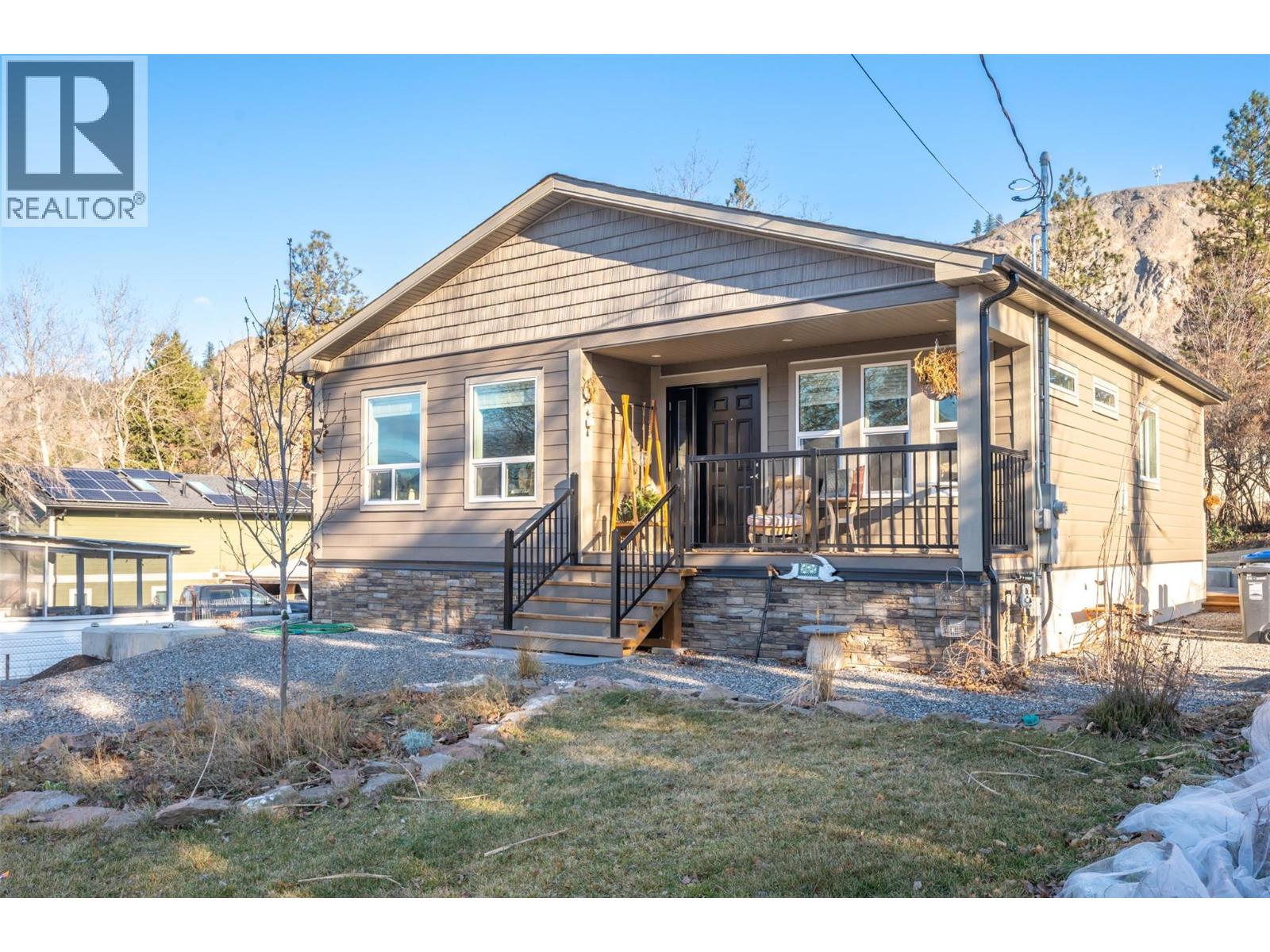 1149 Maple Street, Okanagan Falls, British Columbia  V0H 1R2 - Photo 1 - 10398921