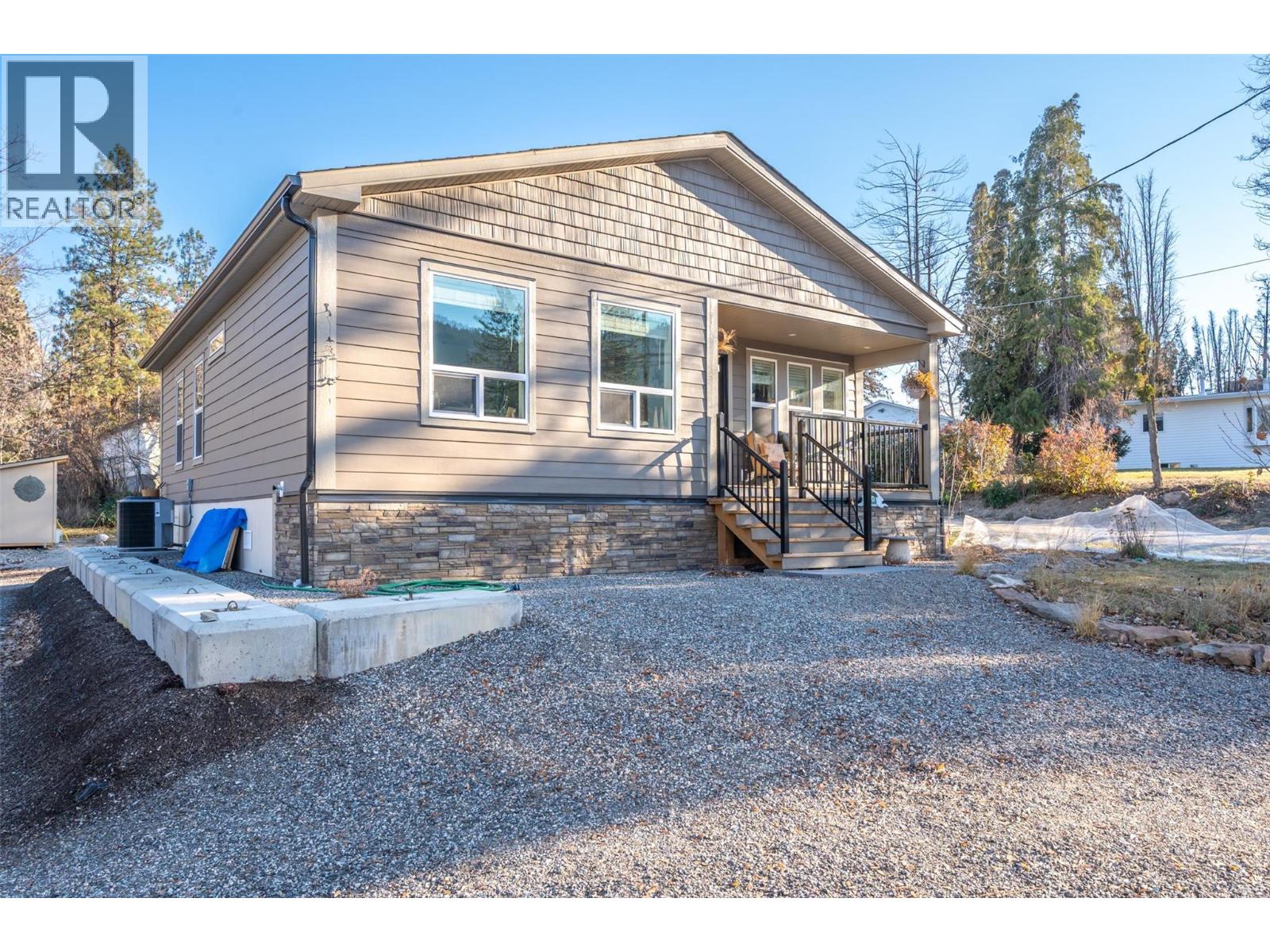 1149 Maple Street, Okanagan Falls, British Columbia  V0H 1R2 - Photo 7 - 10398921