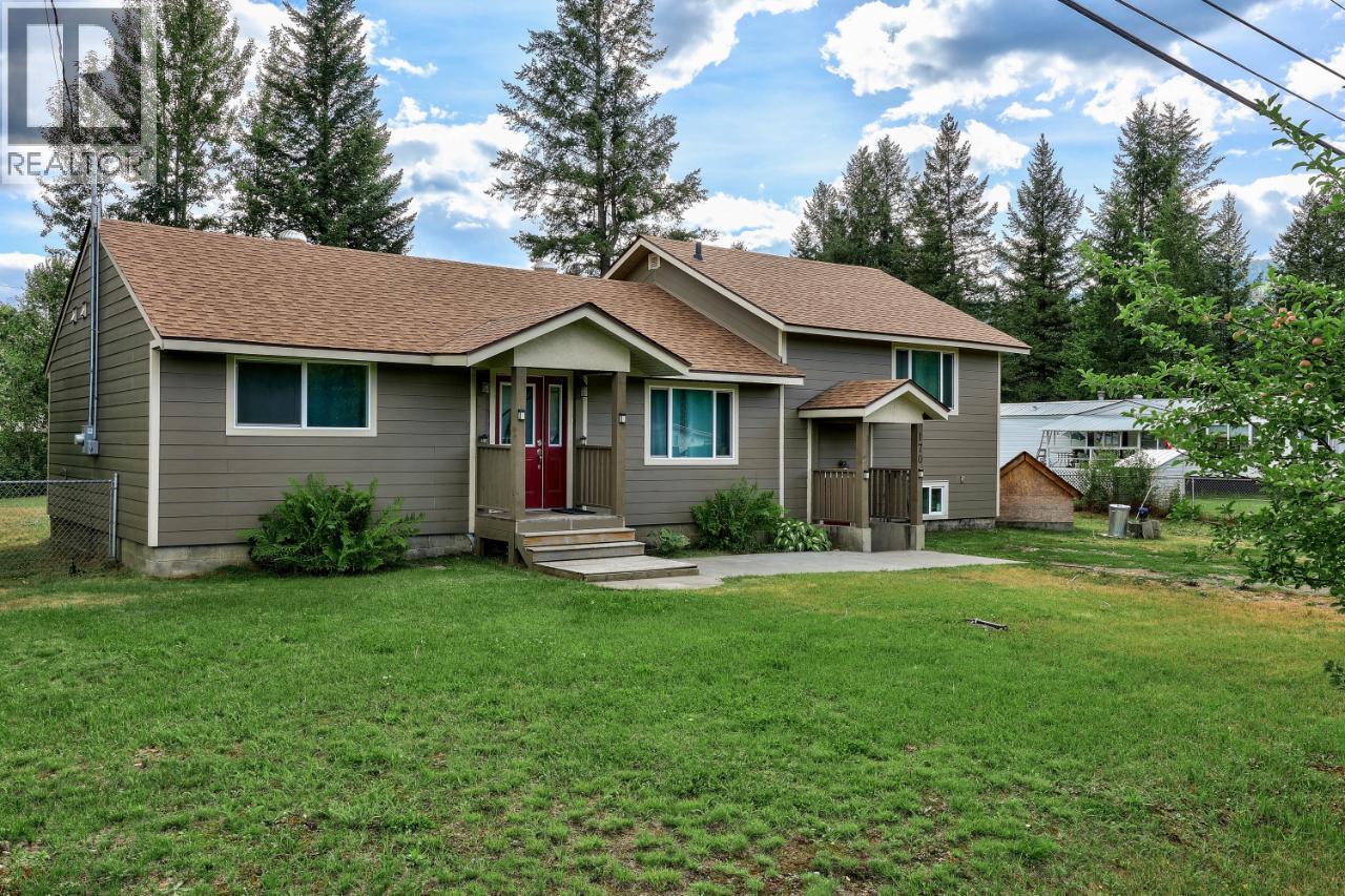 170 Jenkins Road, Clearwater, British Columbia  V0E 1N2 - Photo 2 - 10398976