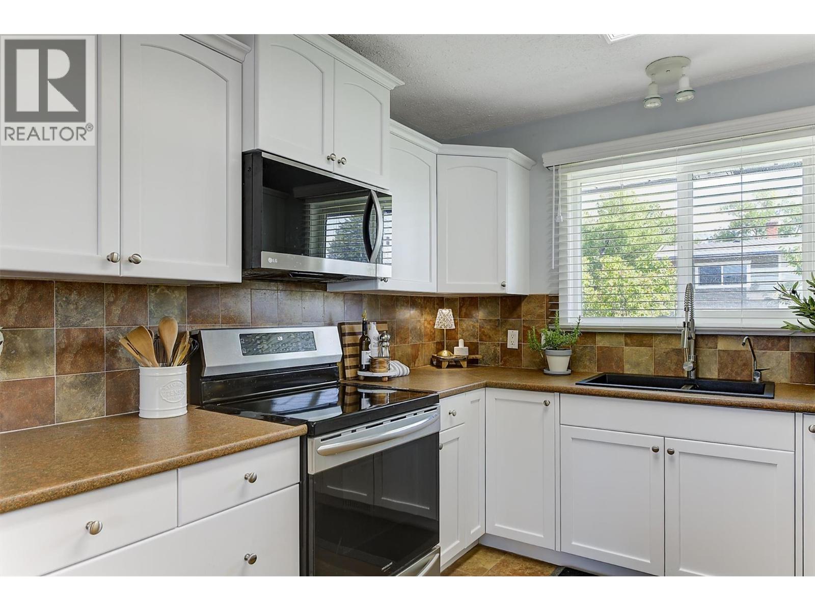 450 Holbrook Road W, Kelowna, British Columbia  V1X 1S3 - Photo 13 - 10398548