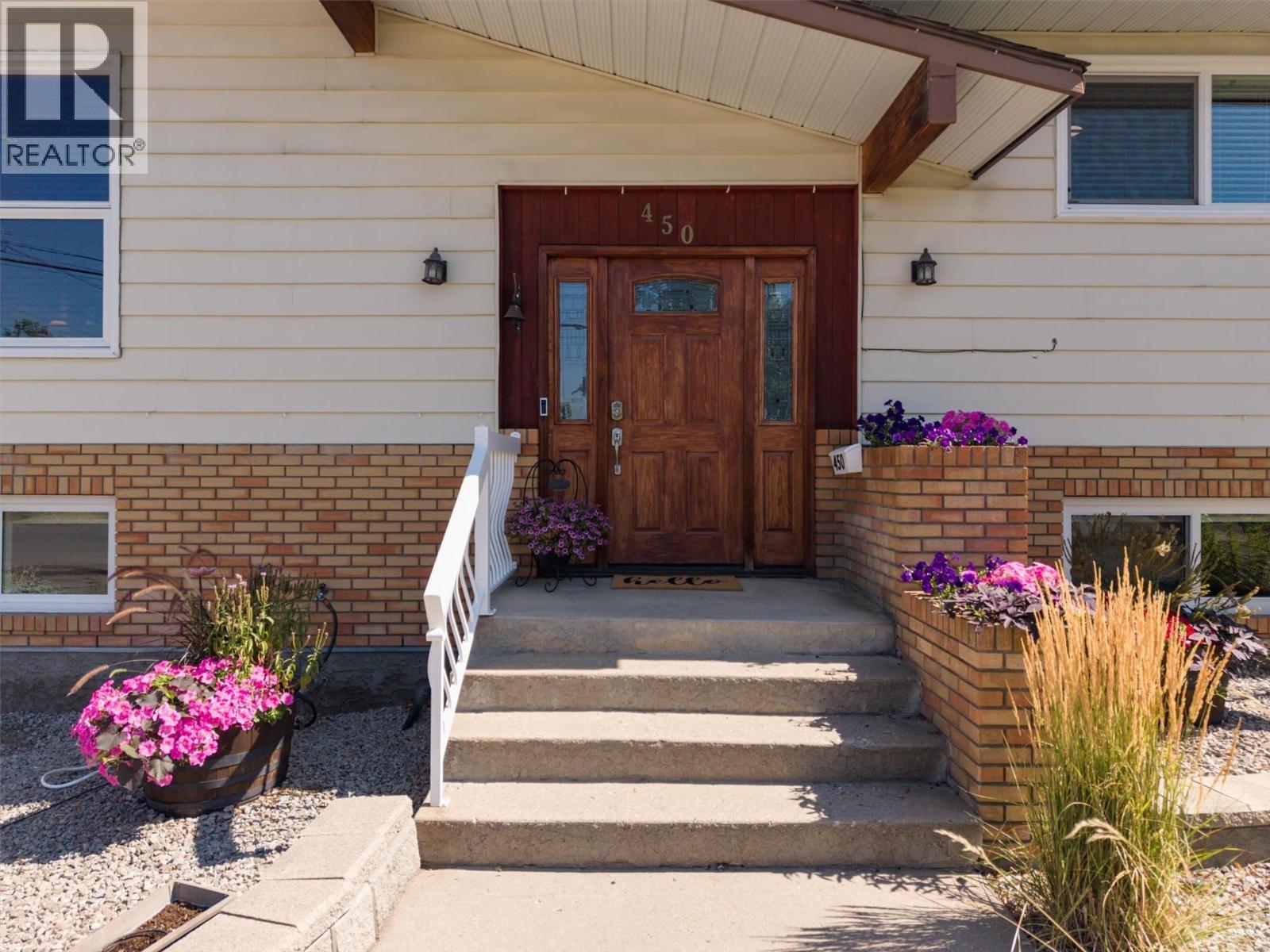 450 Holbrook Road W, Kelowna, British Columbia  V1X 1S3 - Photo 2 - 10398548