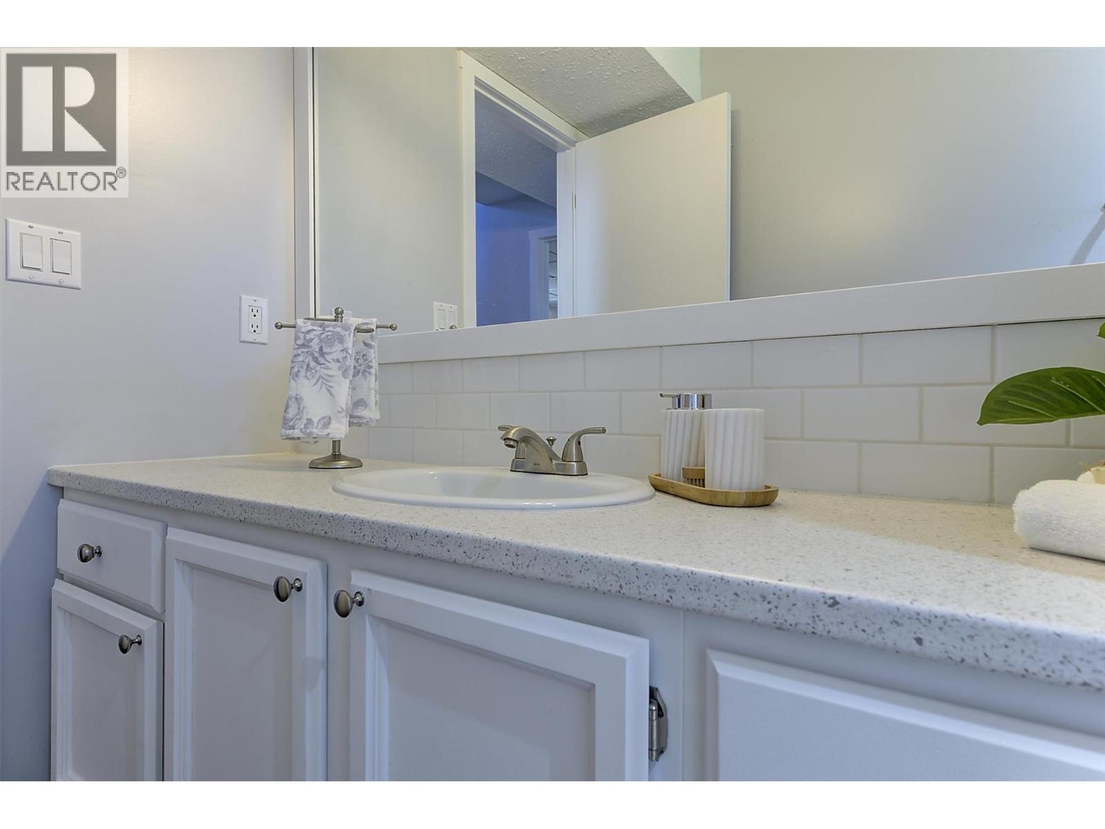 450 Holbrook Road W, Kelowna, British Columbia  V1X 1S3 - Photo 37 - 10398548