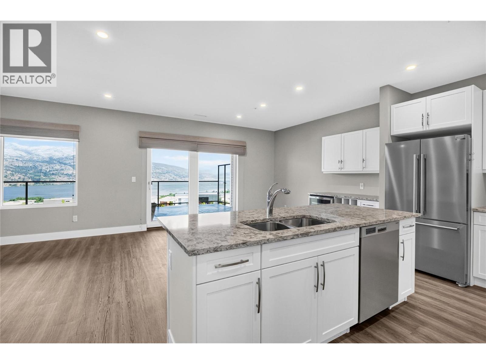 400 Vista Park Unit# 422, Penticton, British Columbia  V2A 0B2 - Photo 3 - 10398926