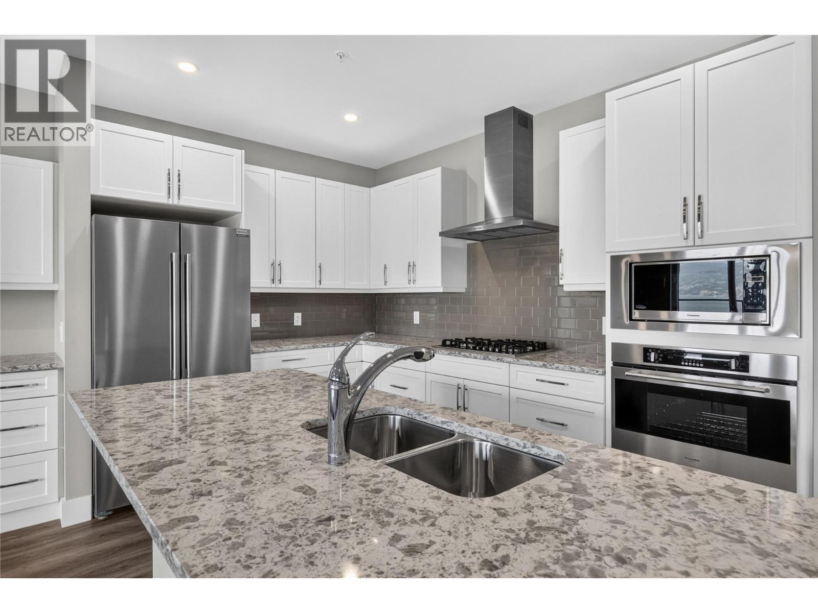 400 Vista Park Unit# 422, Penticton, British Columbia  V2A 0B2 - Photo 5 - 10398926