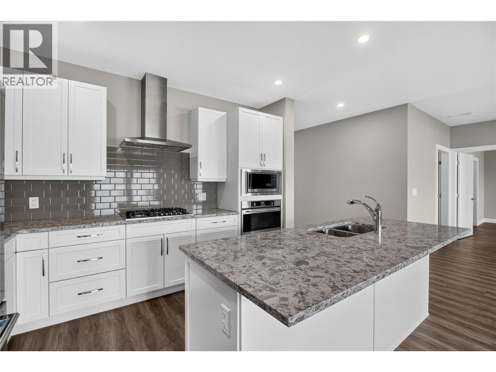 400 Vista Park Unit# 422, Penticton, British Columbia  V2A 0B2 - Photo 6 - 10398926