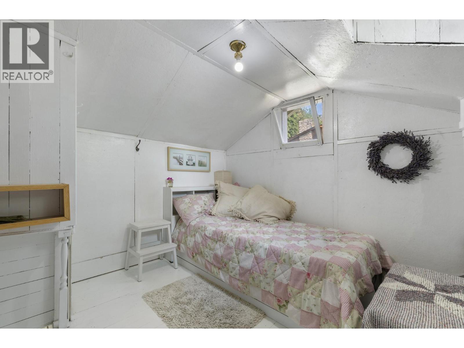 987 Garland Street, Kelowna, British Columbia  V1Y 3M9 - Photo 18 - 10398772