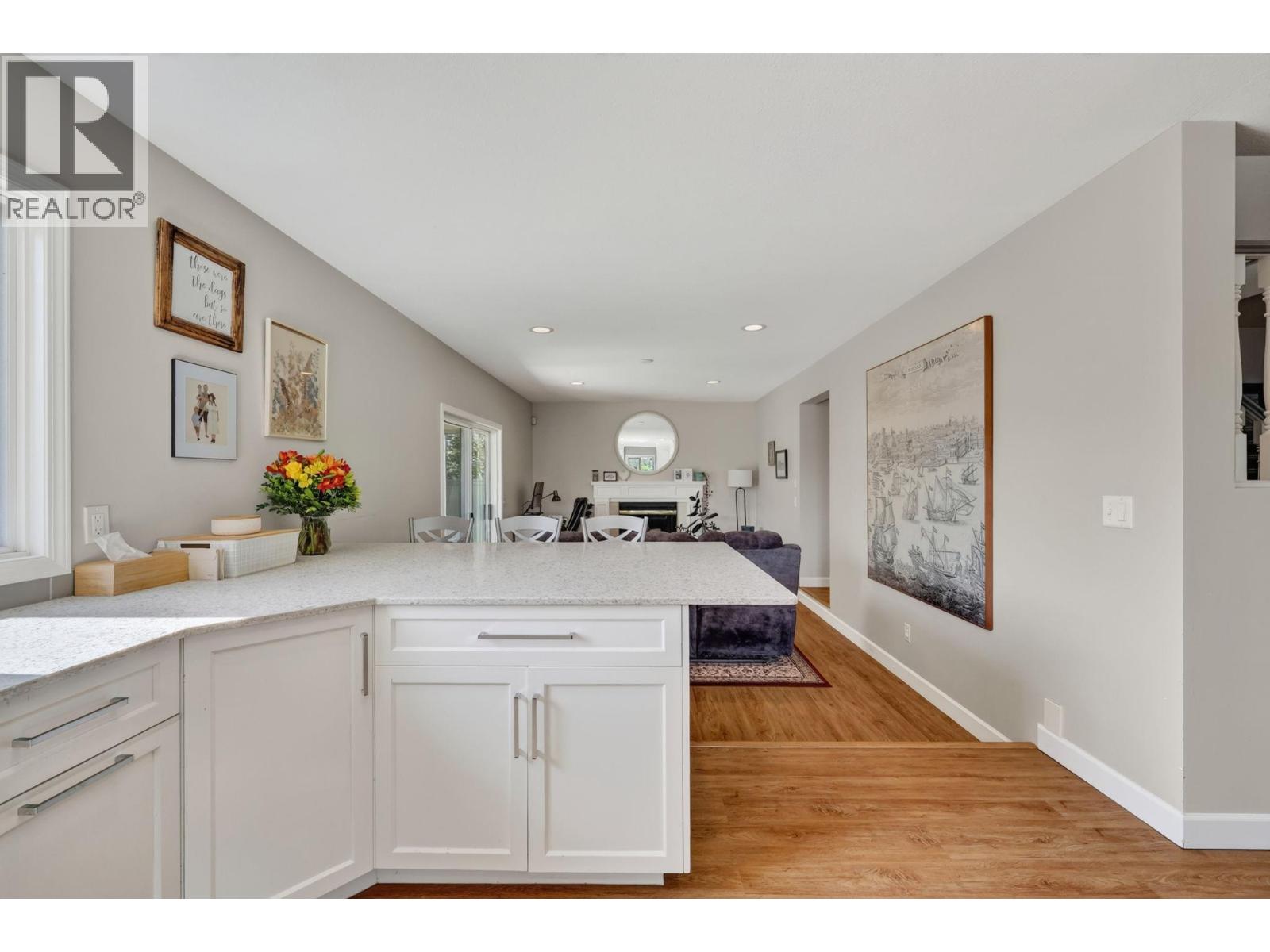 2054 Aster Road, Kelowna, British Columbia  V1V 1P4 - Photo 14 - 10398953