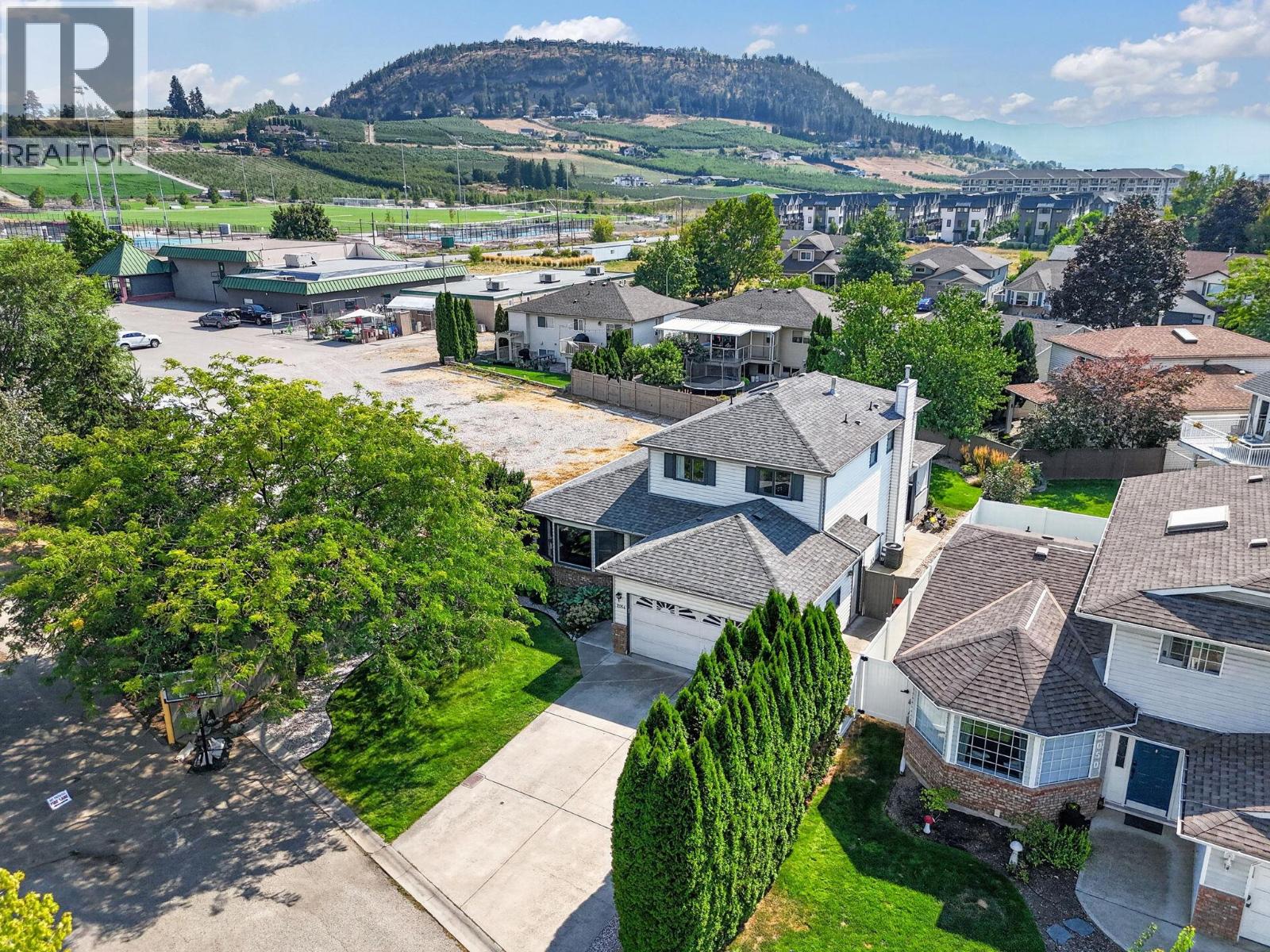 2054 Aster Road, Kelowna, British Columbia  V1V 1P4 - Photo 2 - 10398953