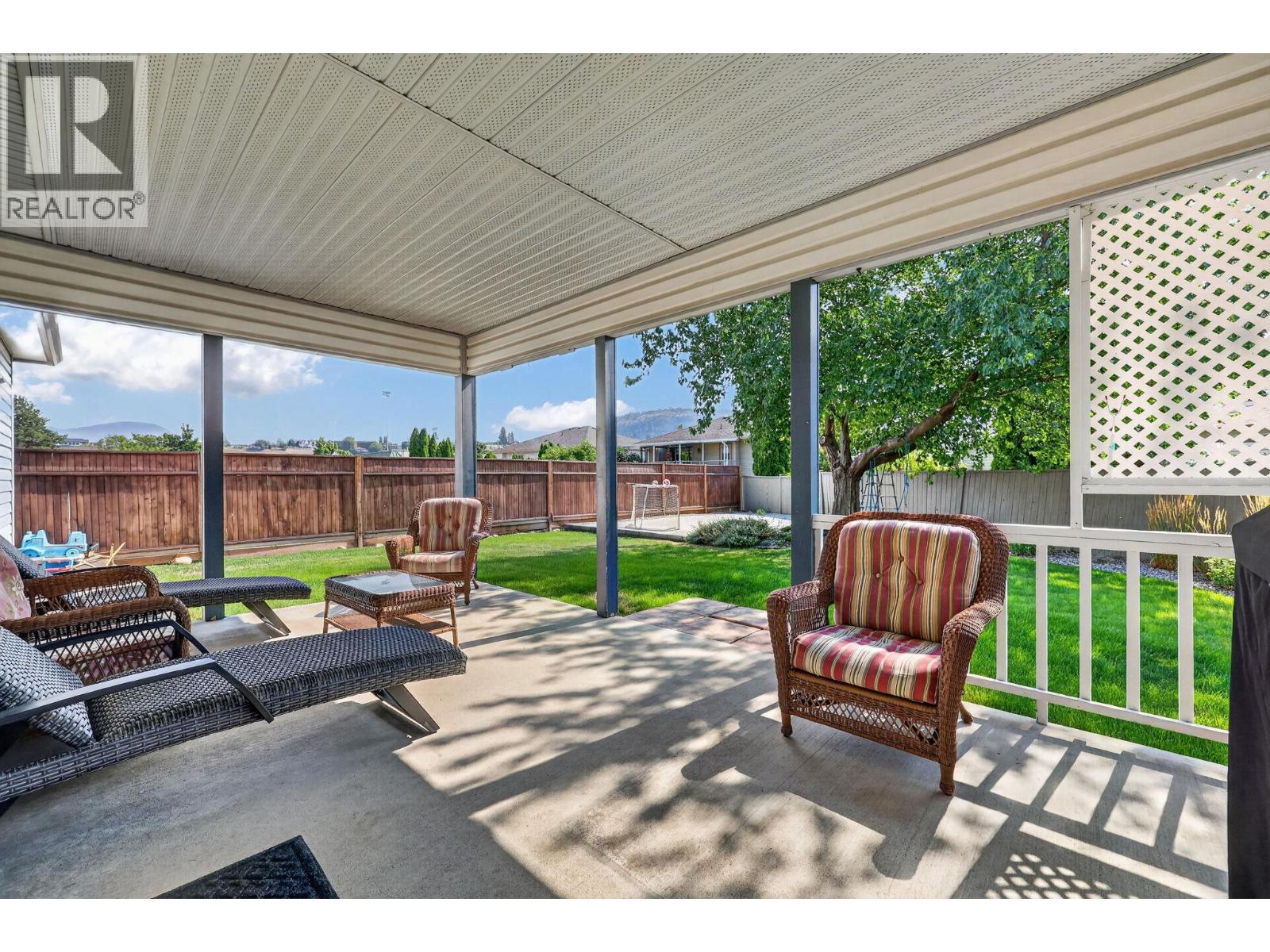2054 Aster Road, Kelowna, British Columbia  V1V 1P4 - Photo 28 - 10398953