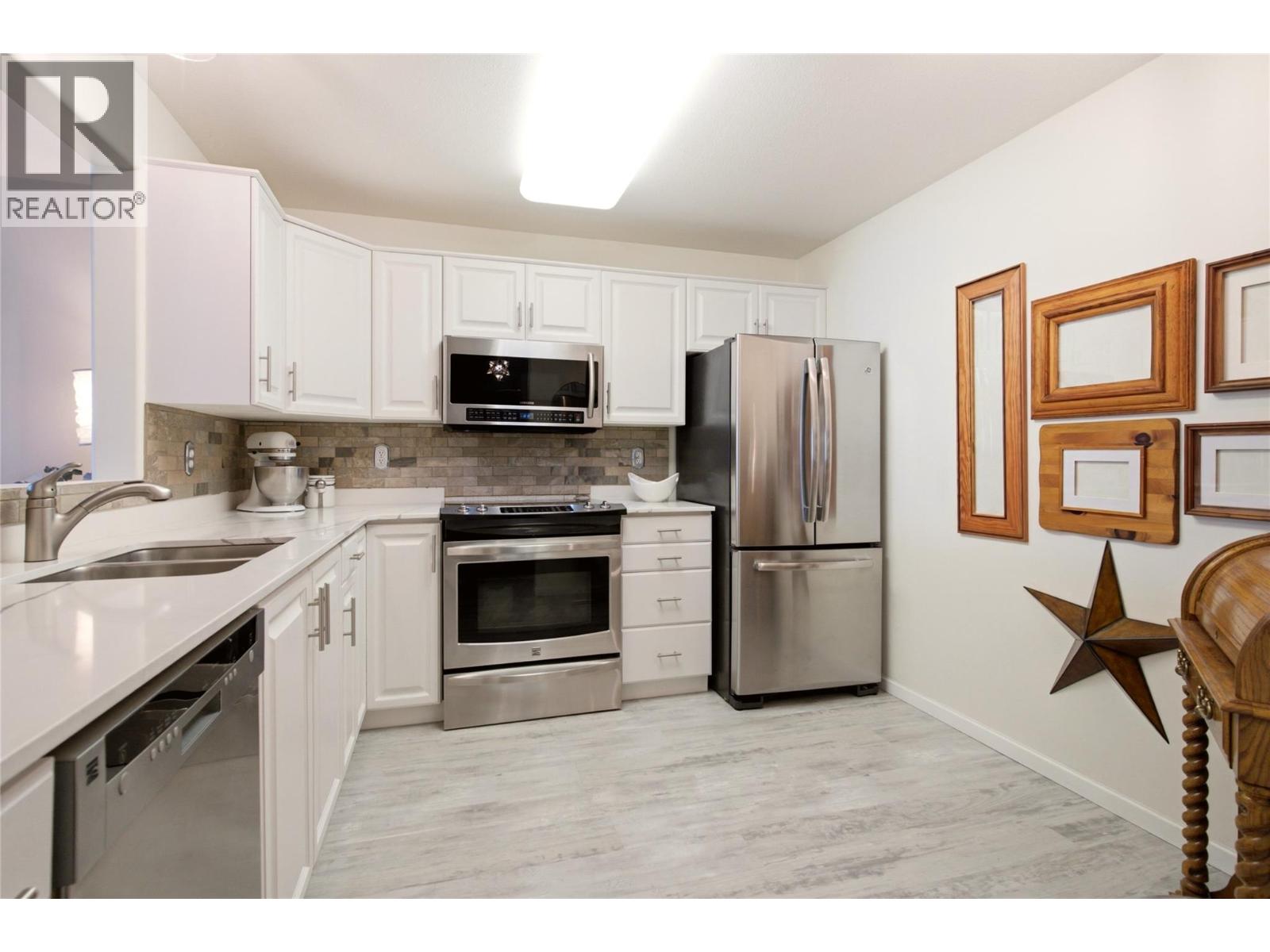 940 Glenwood Avenue Unit# 212, Kelowna, British Columbia  V1Y 9P2 - Photo 4 - 10398593