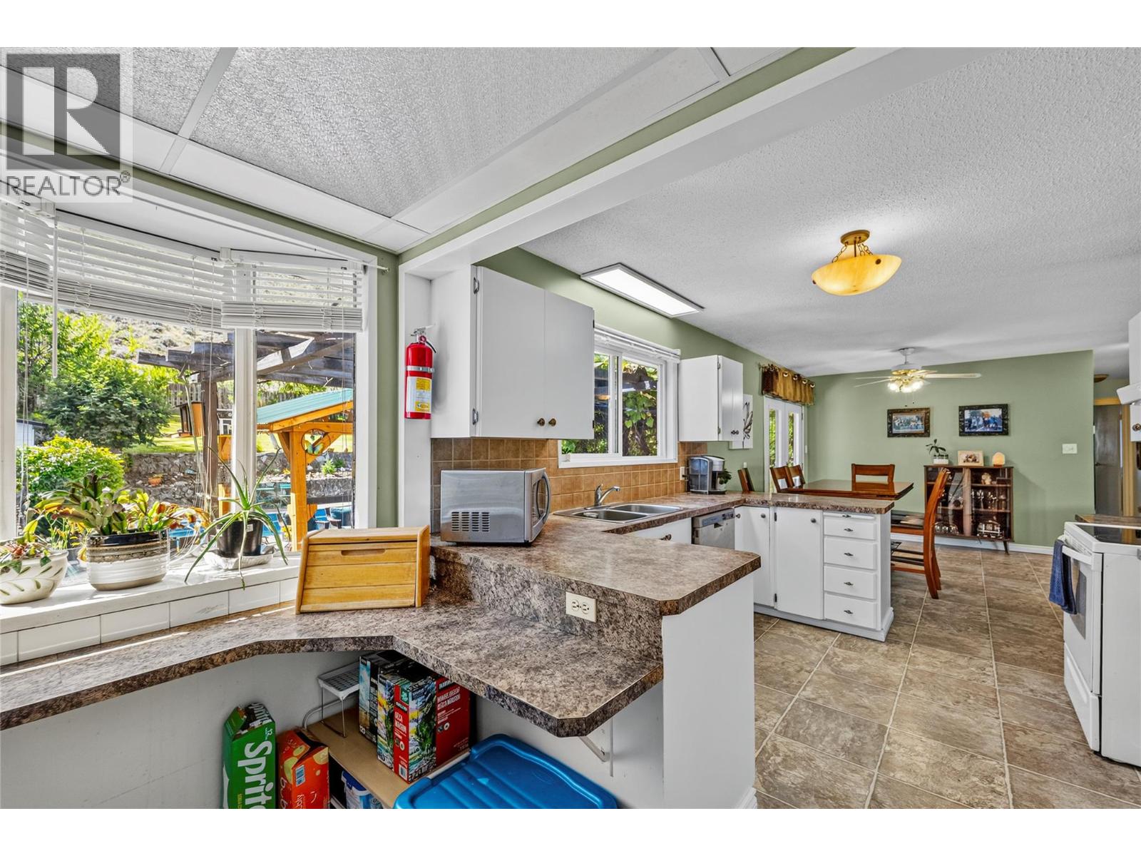 6860 Watson Drive W, Kamloops, British Columbia  V0K 2J0 - Photo 18 - 10398750
