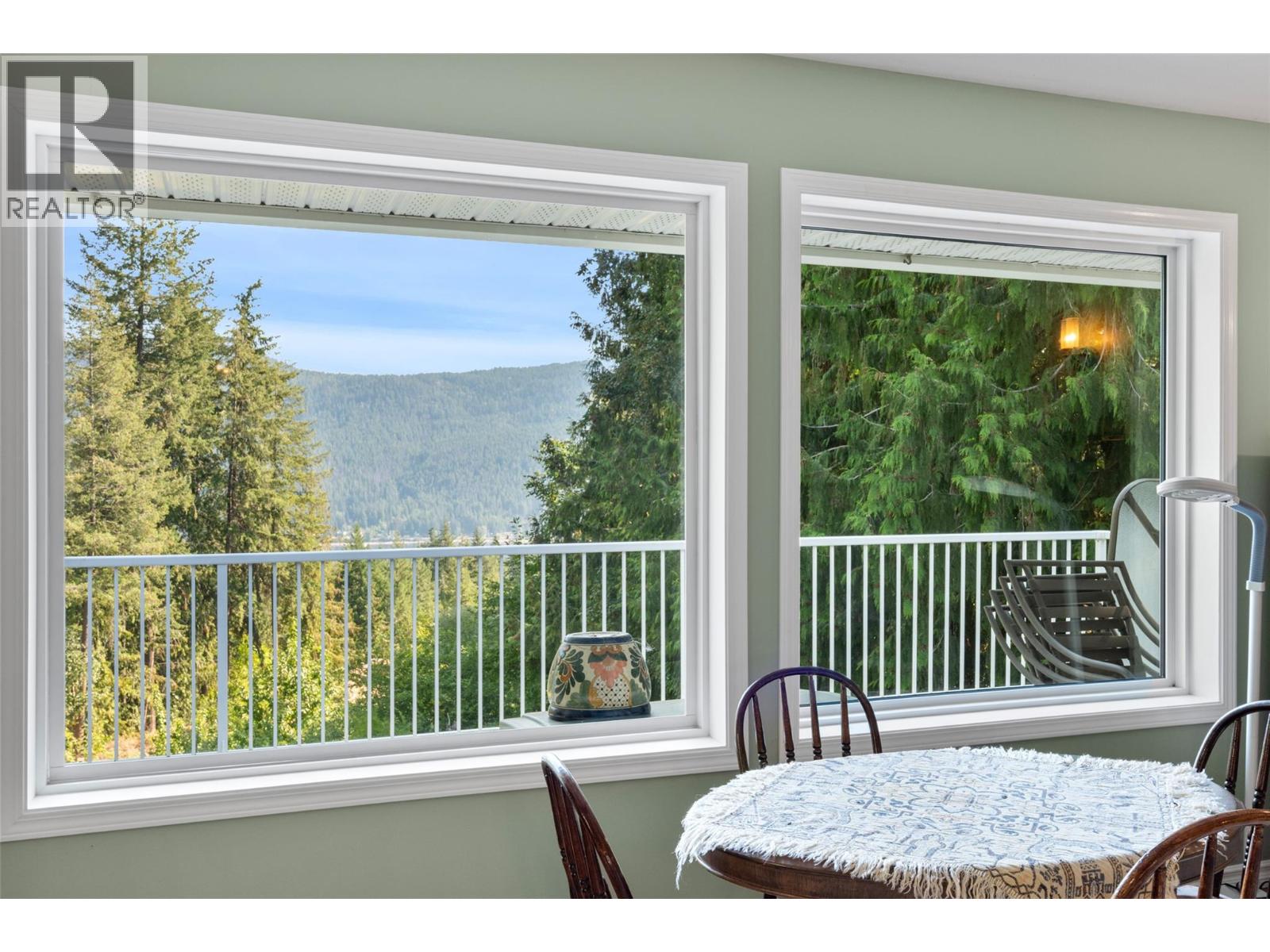 2371 Forest View Place, Blind Bay, British Columbia  V0E 1H2 - Photo 8 - 10398959