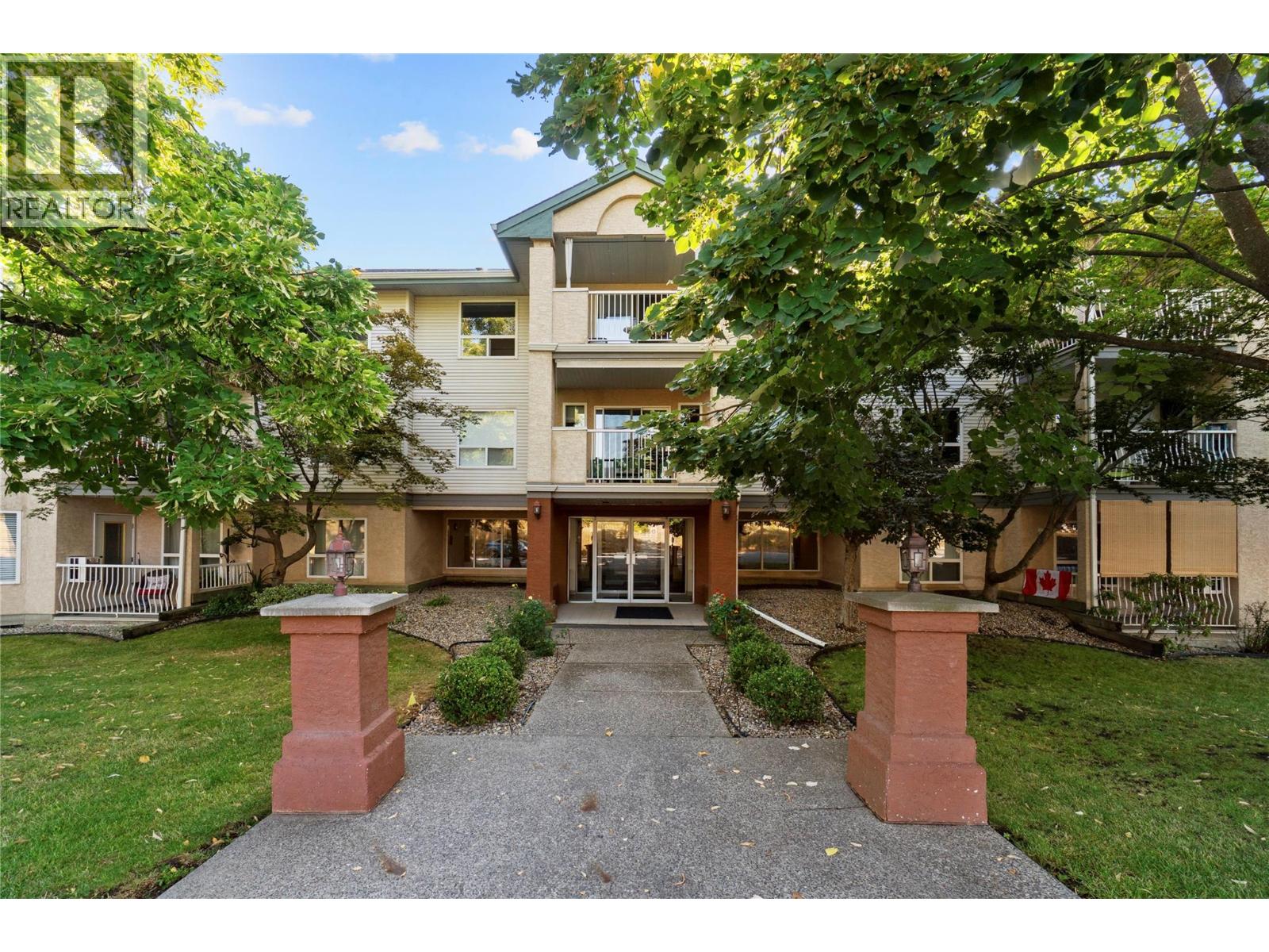 250 5 Street Se Unit# 107, Salmon Arm, British Columbia  V1E 1J8 - Photo 1 - 10398899