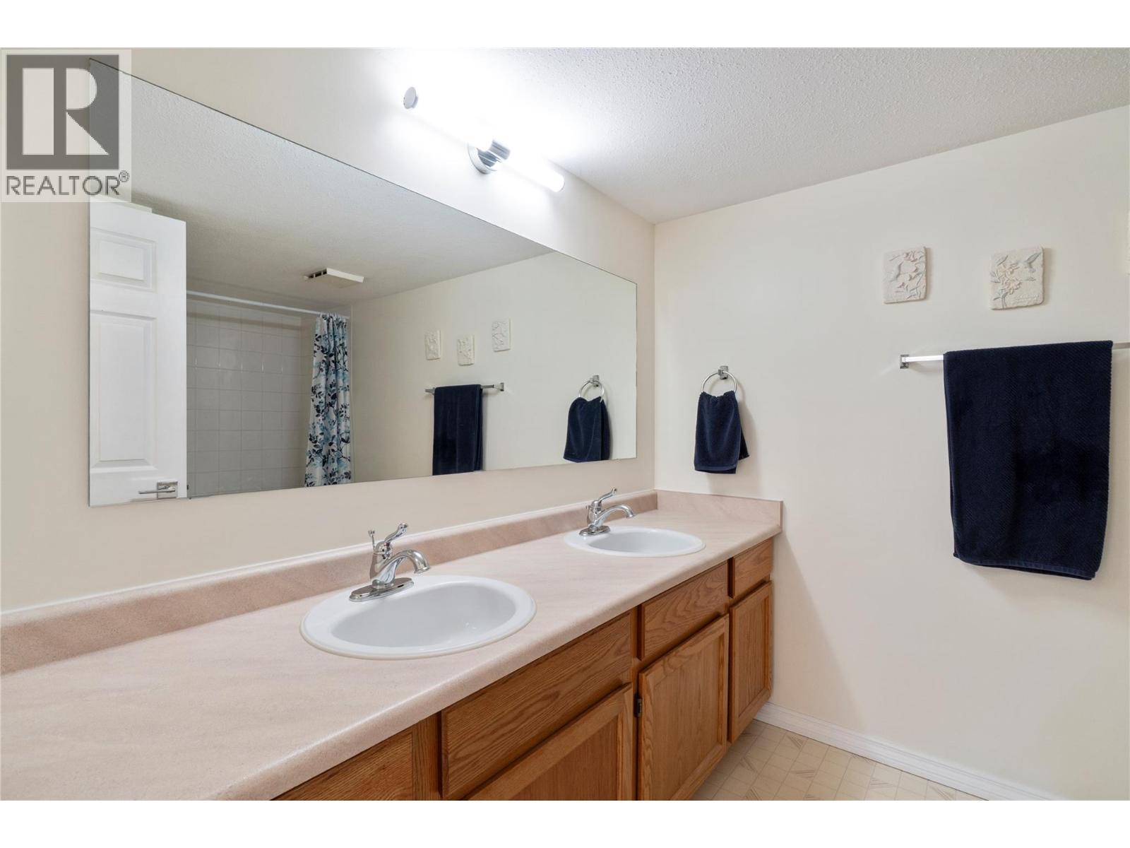 250 5 Street Se Unit# 107, Salmon Arm, British Columbia  V1E 1J8 - Photo 18 - 10398899