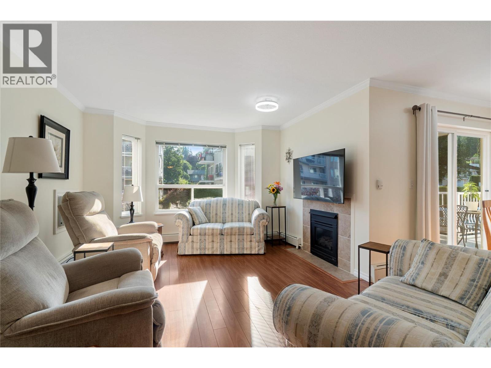 250 5 Street Se Unit# 107, Salmon Arm, British Columbia  V1E 1J8 - Photo 3 - 10398899