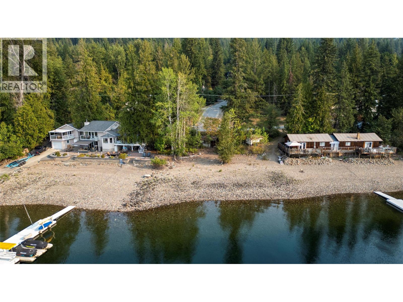 7690 Squilax-Anglemont Road, Anglemont, British Columbia  V0E 1M8 - Photo 6 - 10399018