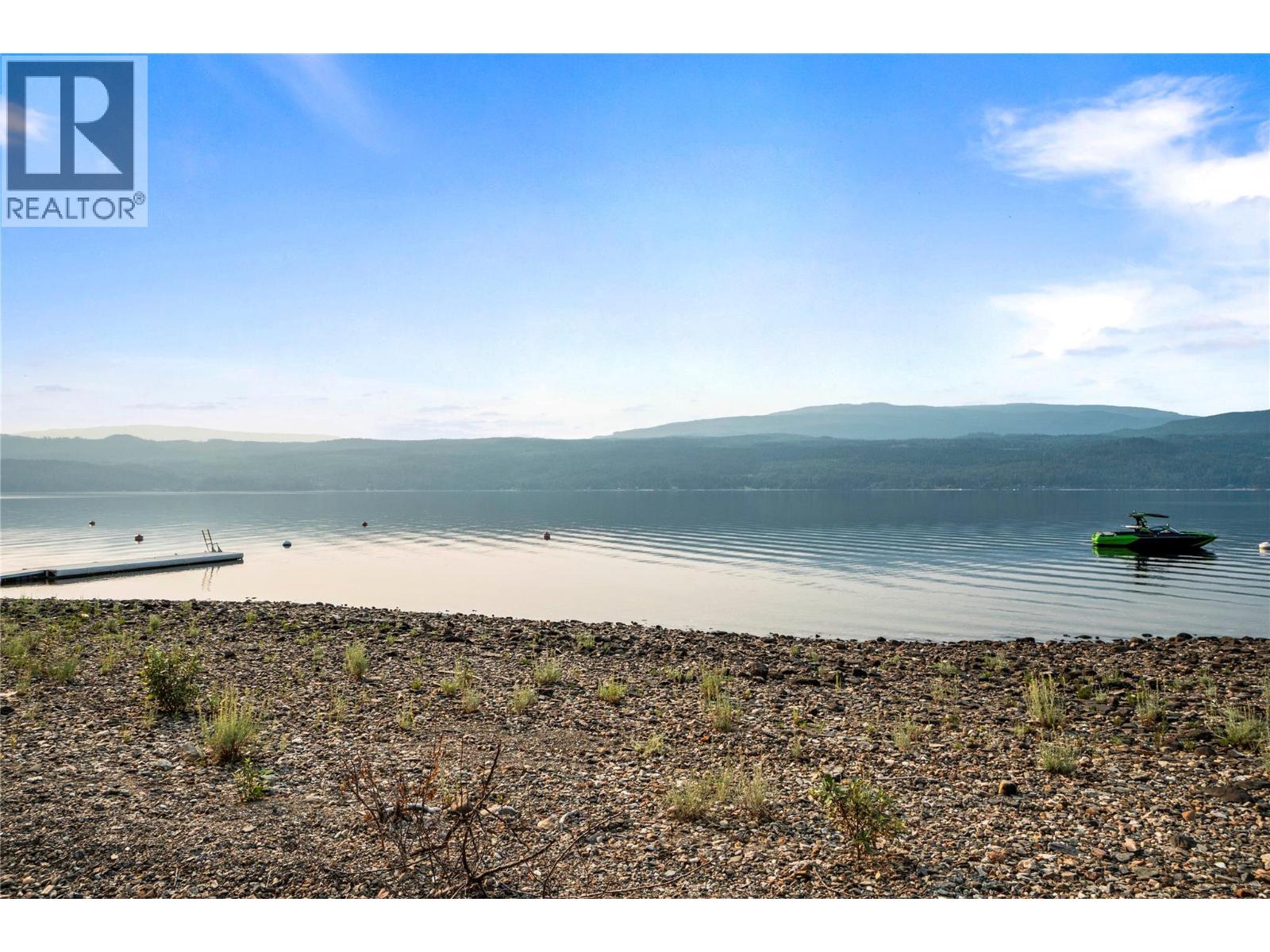 7690 Squilax-Anglemont Road, Anglemont, British Columbia  V0E 1M8 - Photo 2 - 10399017