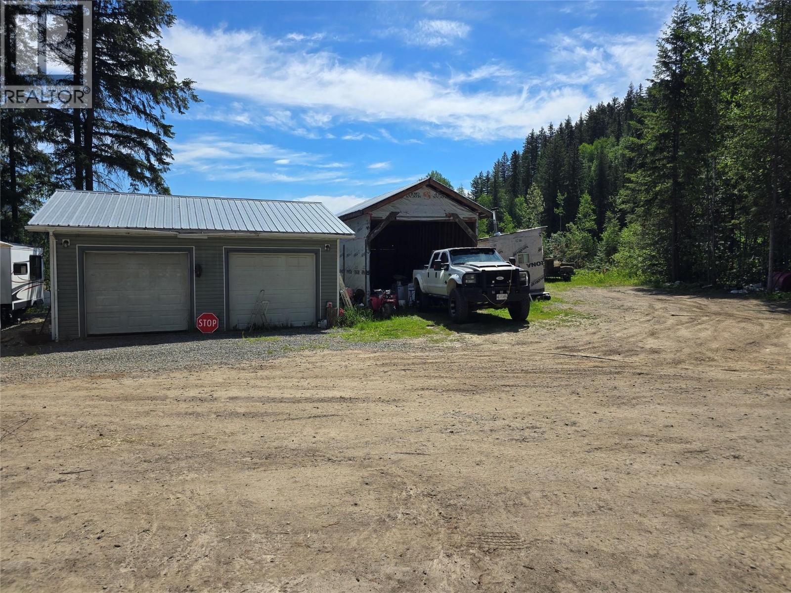 268 Birch Road, Clearwater, British Columbia  V0E 1N1 - Photo 4 - 10399002