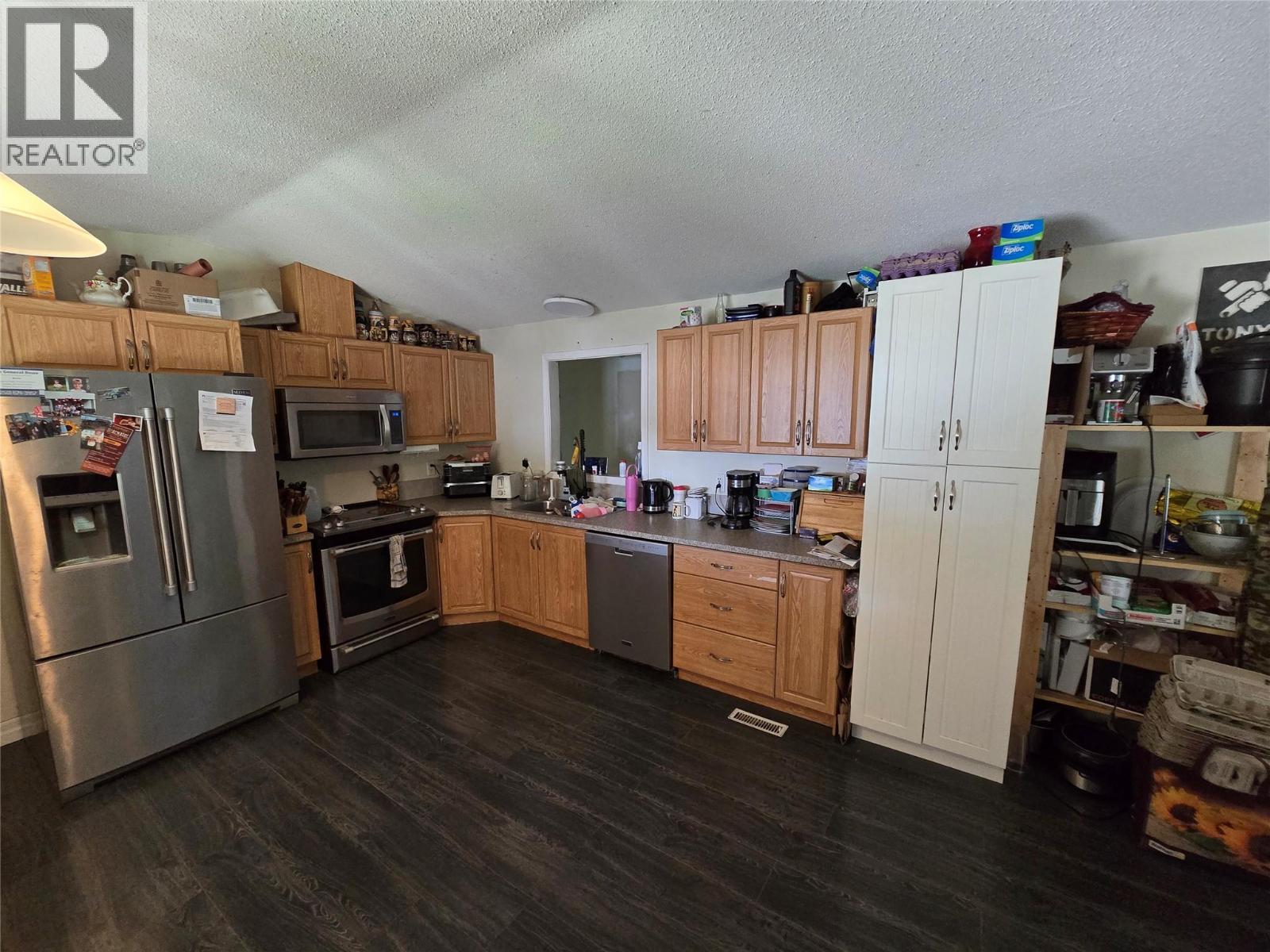 268 Birch Road, Clearwater, British Columbia  V0E 1N1 - Photo 8 - 10399002