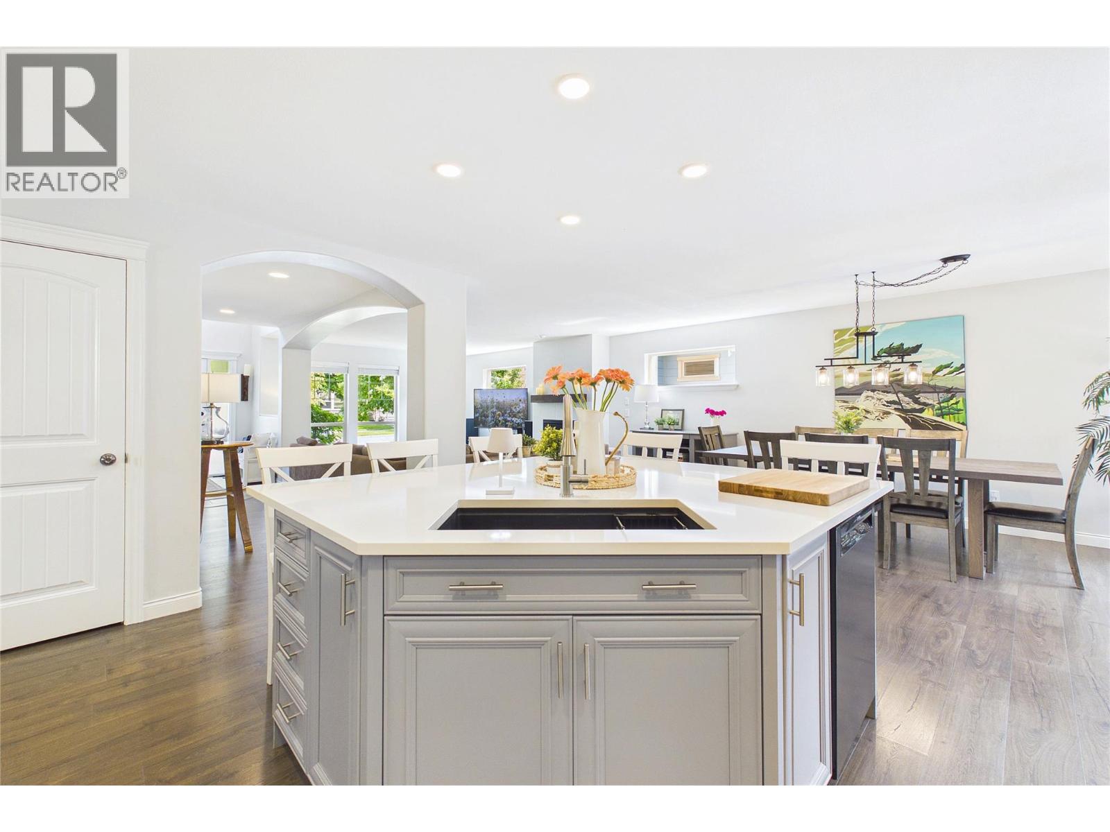 307 Mccarren Avenue, Kelowna, British Columbia  V1W 5A6 - Photo 12 - 10399025