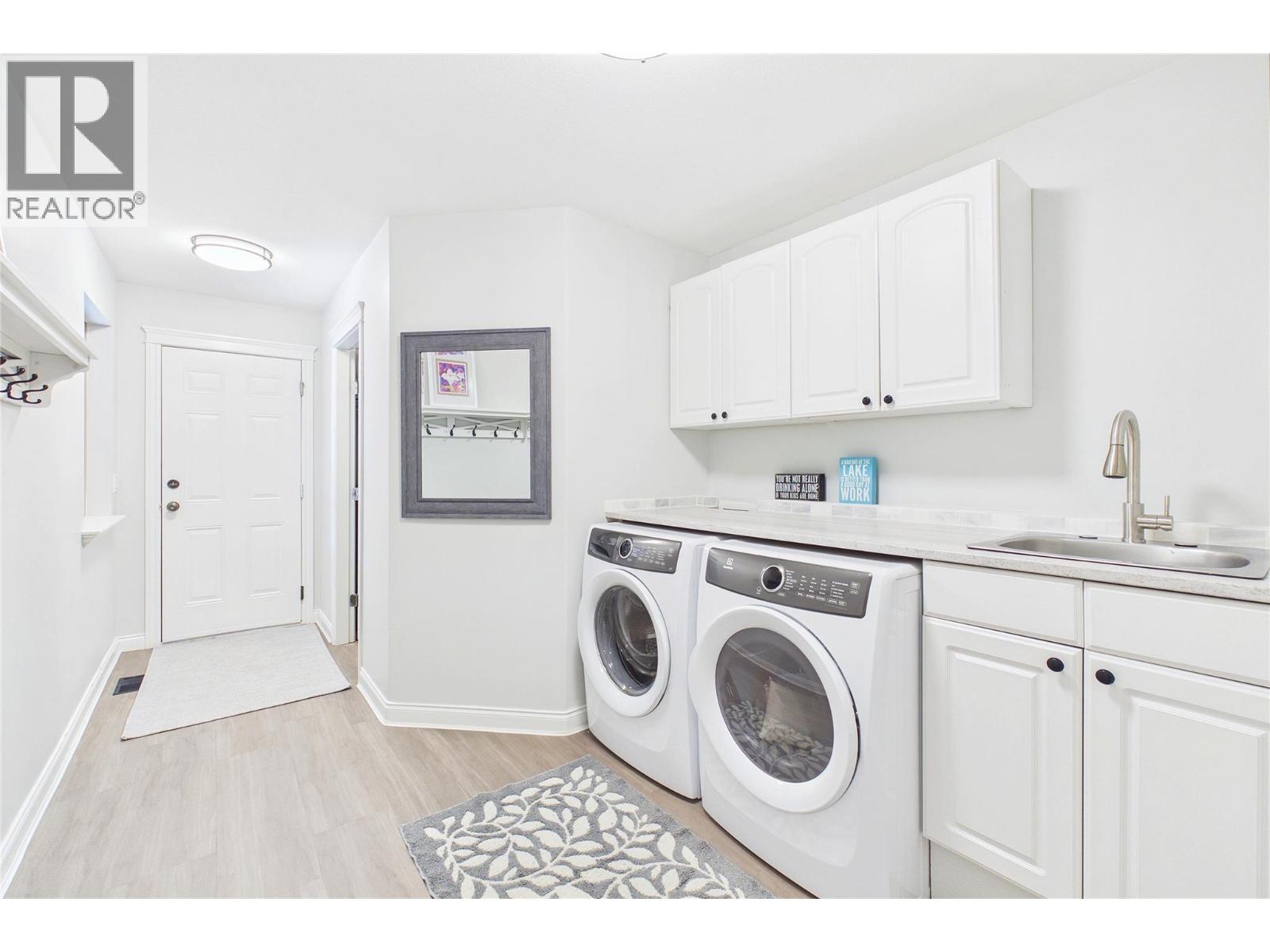 307 Mccarren Avenue, Kelowna, British Columbia  V1W 5A6 - Photo 17 - 10399025