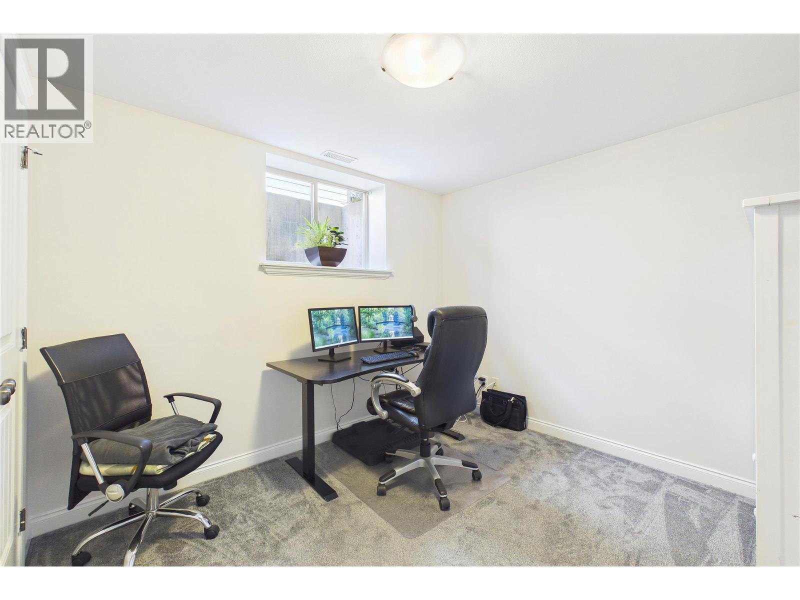 307 Mccarren Avenue, Kelowna, British Columbia  V1W 5A6 - Photo 34 - 10399025