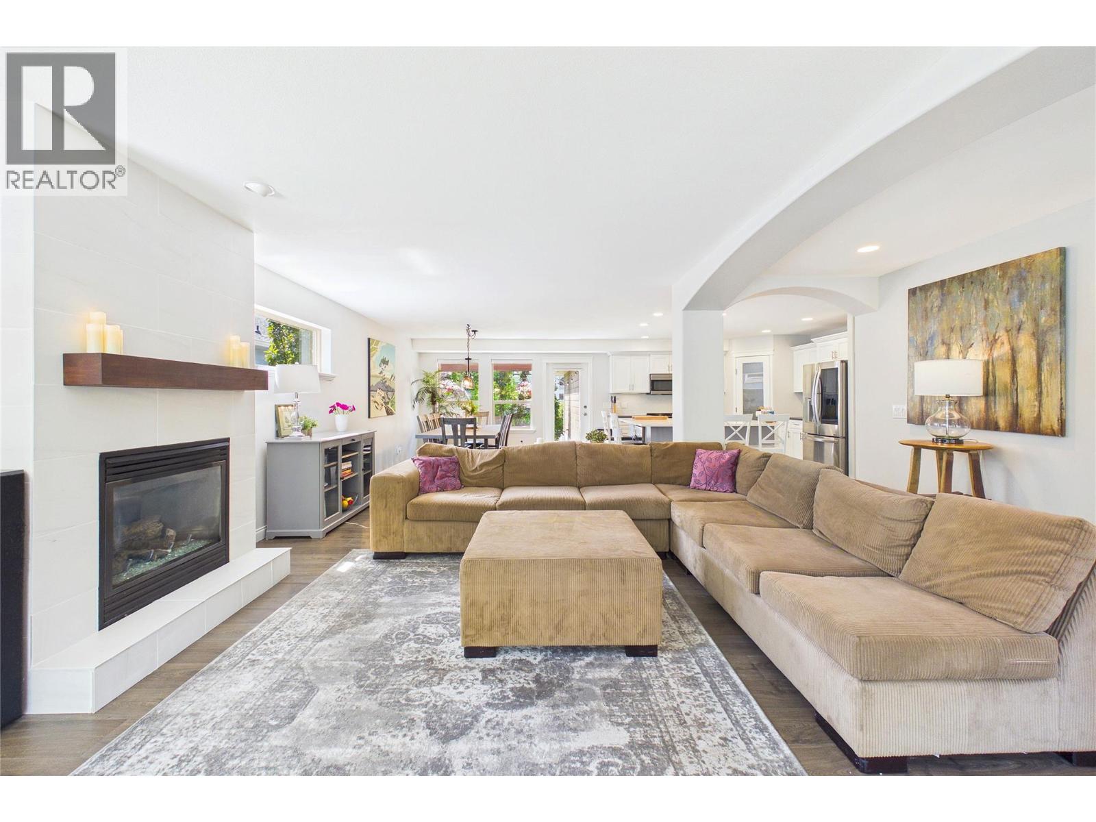 307 Mccarren Avenue, Kelowna, British Columbia  V1W 5A6 - Photo 4 - 10399025