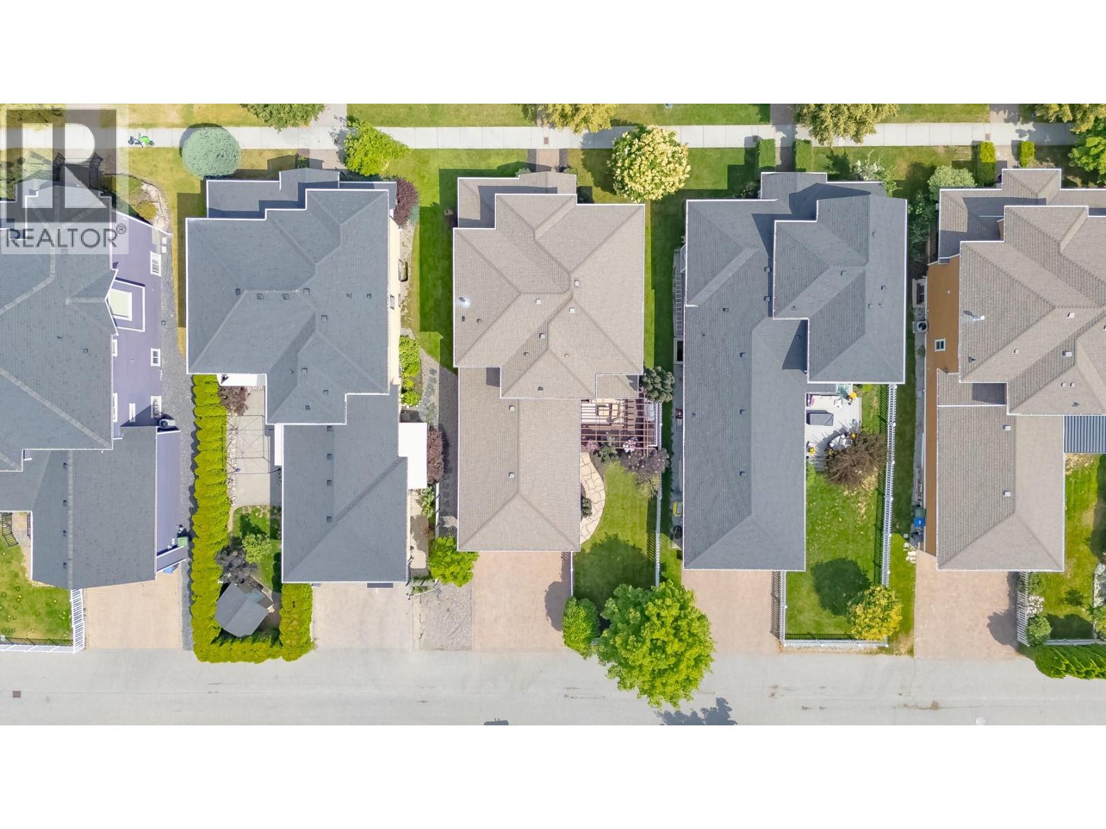 307 Mccarren Avenue, Kelowna, British Columbia  V1W 5A6 - Photo 46 - 10399025