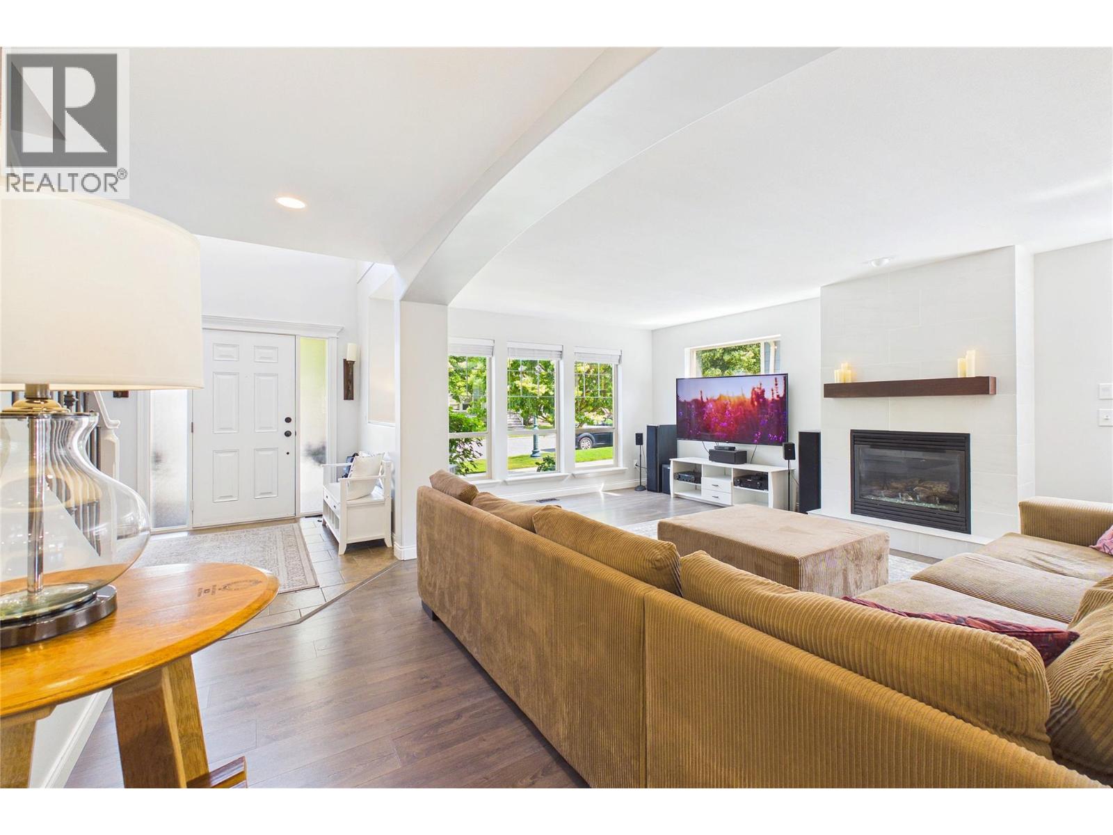 307 Mccarren Avenue, Kelowna, British Columbia  V1W 5A6 - Photo 6 - 10399025