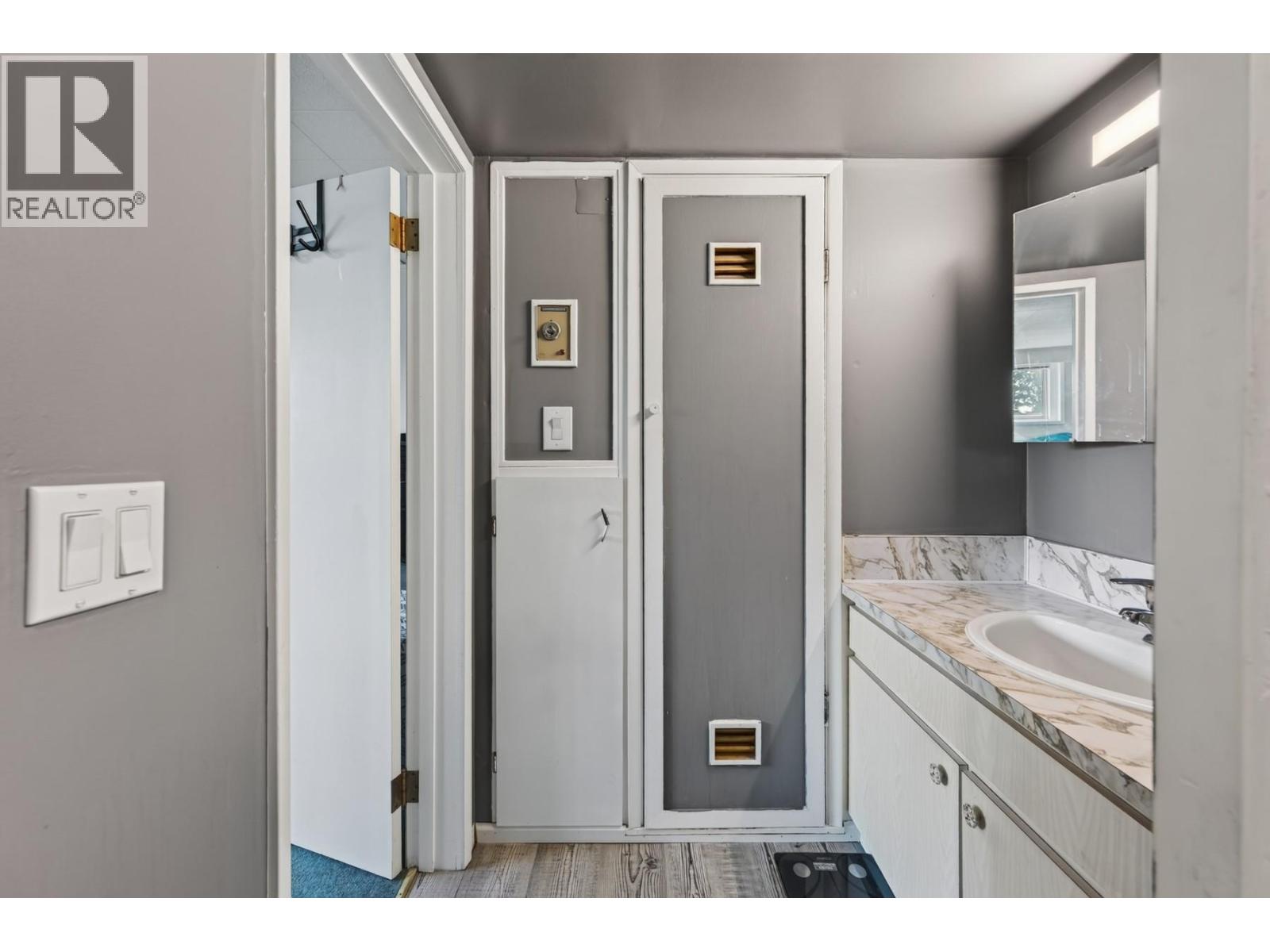 2063 Castillou Crescent, Merritt, British Columbia  V1K 1H8 - Photo 27 - 10398560