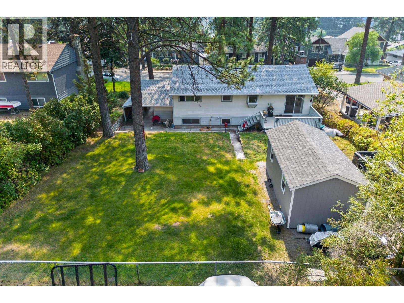 2063 Castillou Crescent, Merritt, British Columbia  V1K 1H8 - Photo 4 - 10398560