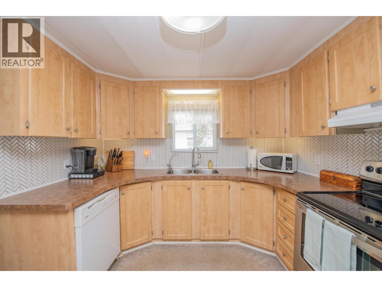 15401 Kalamalka Lake Road Unit# 3a, Coldstream, British Columbia  V1B 1Z3 - Photo 13 - 10399029