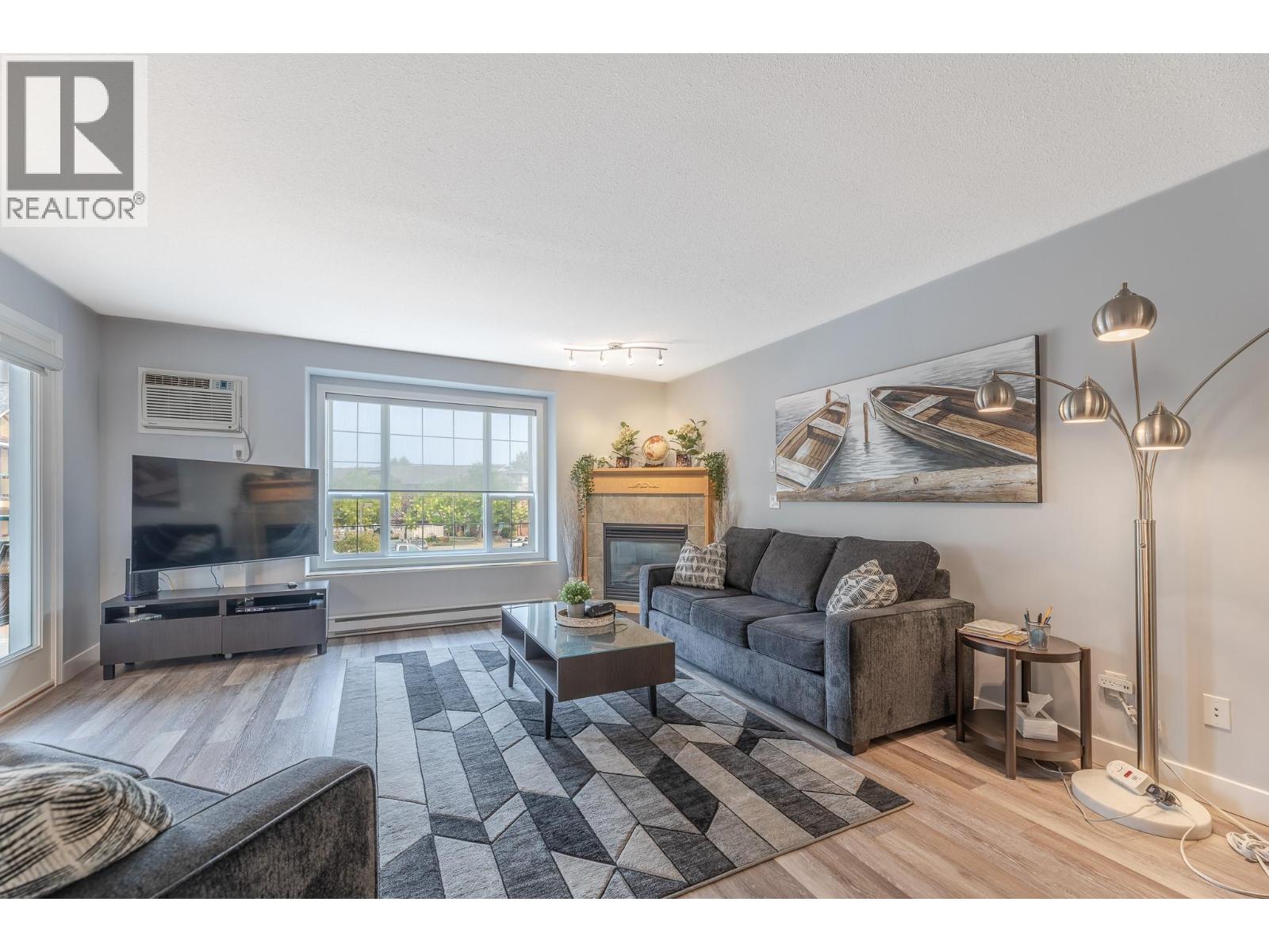 850 Railway Lane Unit# 203, Okanagan Falls, British Columbia  V0H 1R4 - Photo 5 - 10398977