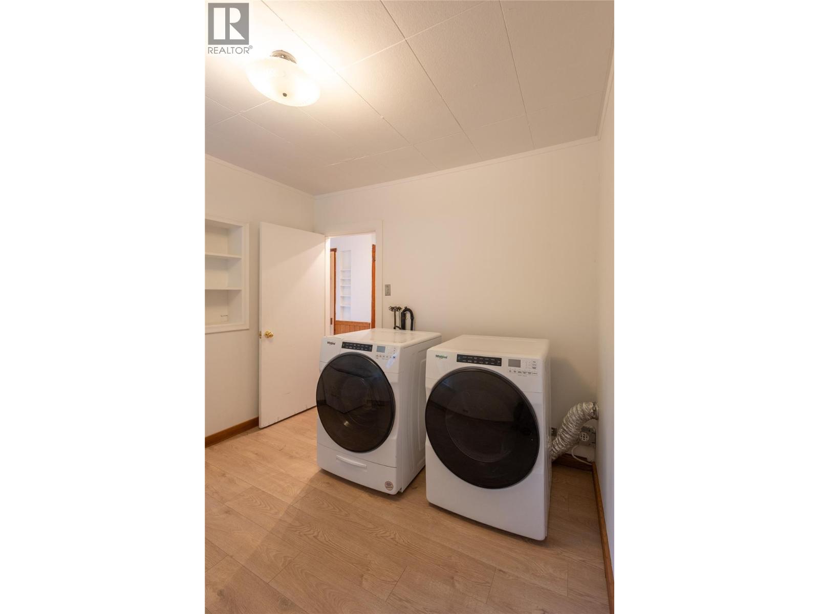 601 Richards Street, Nelson, British Columbia  V1L 5K4 - Photo 15 - 10398928