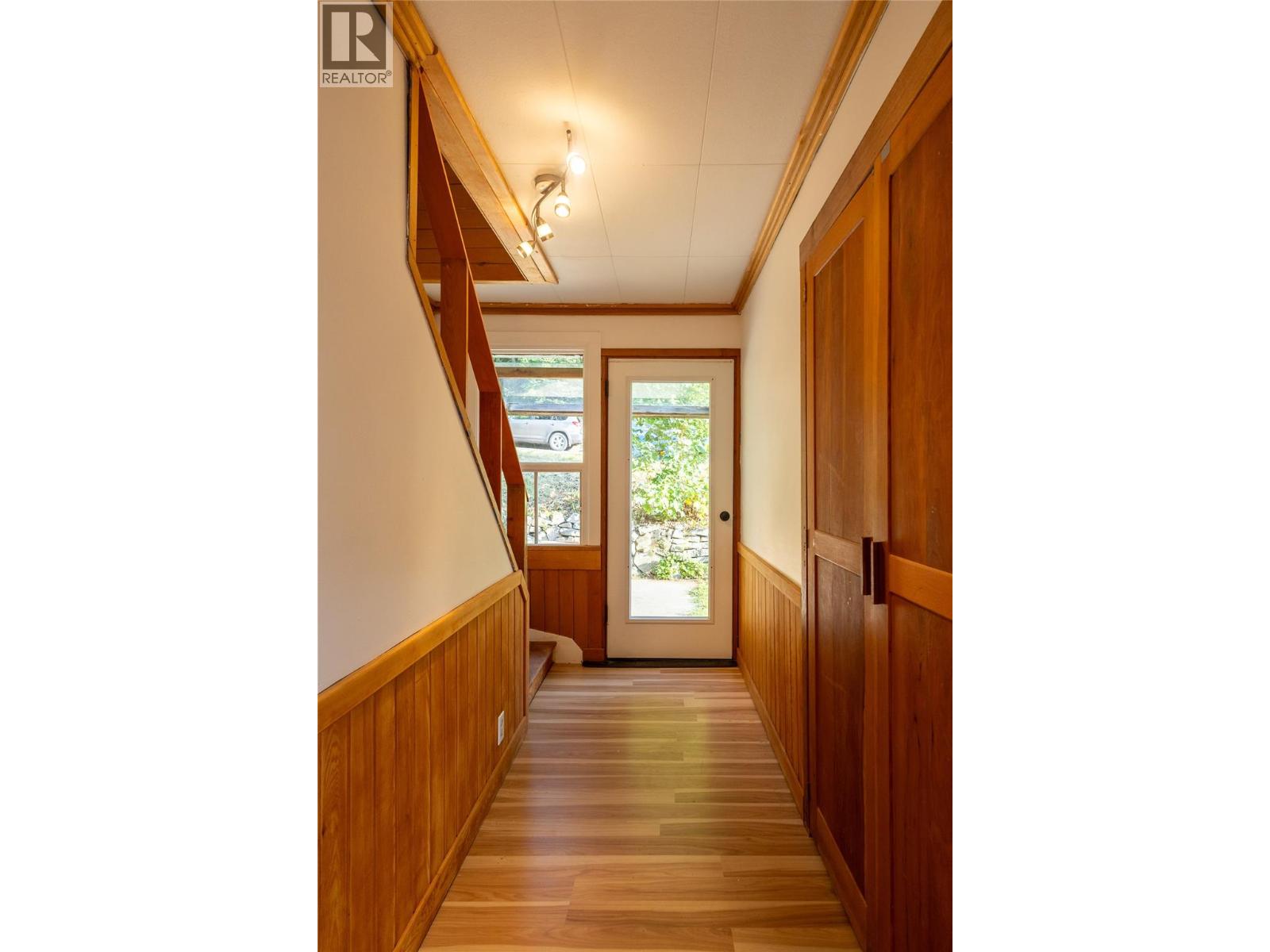 601 Richards Street, Nelson, British Columbia  V1L 5K4 - Photo 18 - 10398928