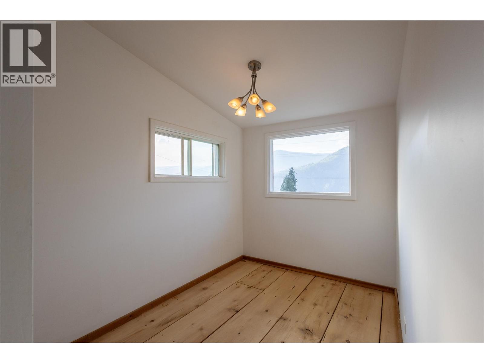 601 Richards Street, Nelson, British Columbia  V1L 5K4 - Photo 23 - 10398928