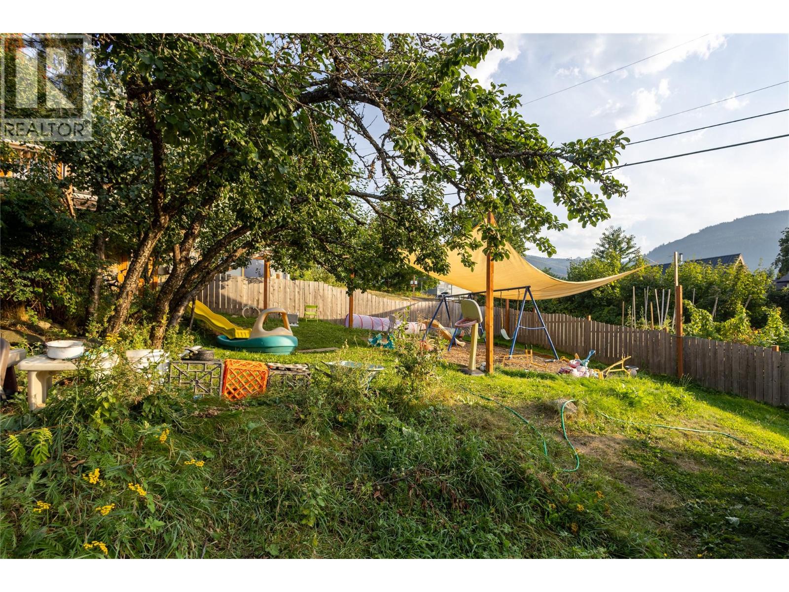 601 Richards Street, Nelson, British Columbia  V1L 5K4 - Photo 46 - 10398928