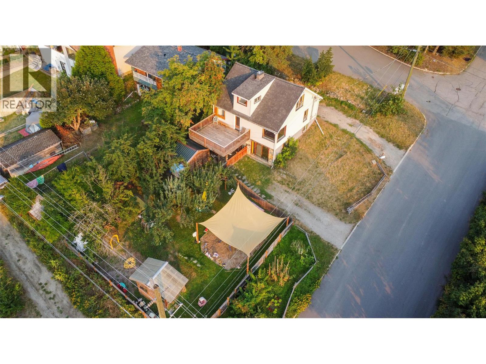 601 Richards Street, Nelson, British Columbia  V1L 5K4 - Photo 51 - 10398928