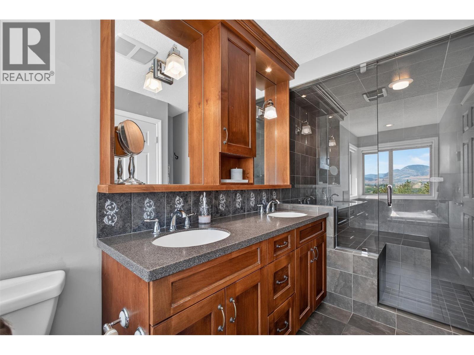 155 Terrace Hill Court, Kelowna, British Columbia  V1V 2T2 - Photo 46 - 10398847