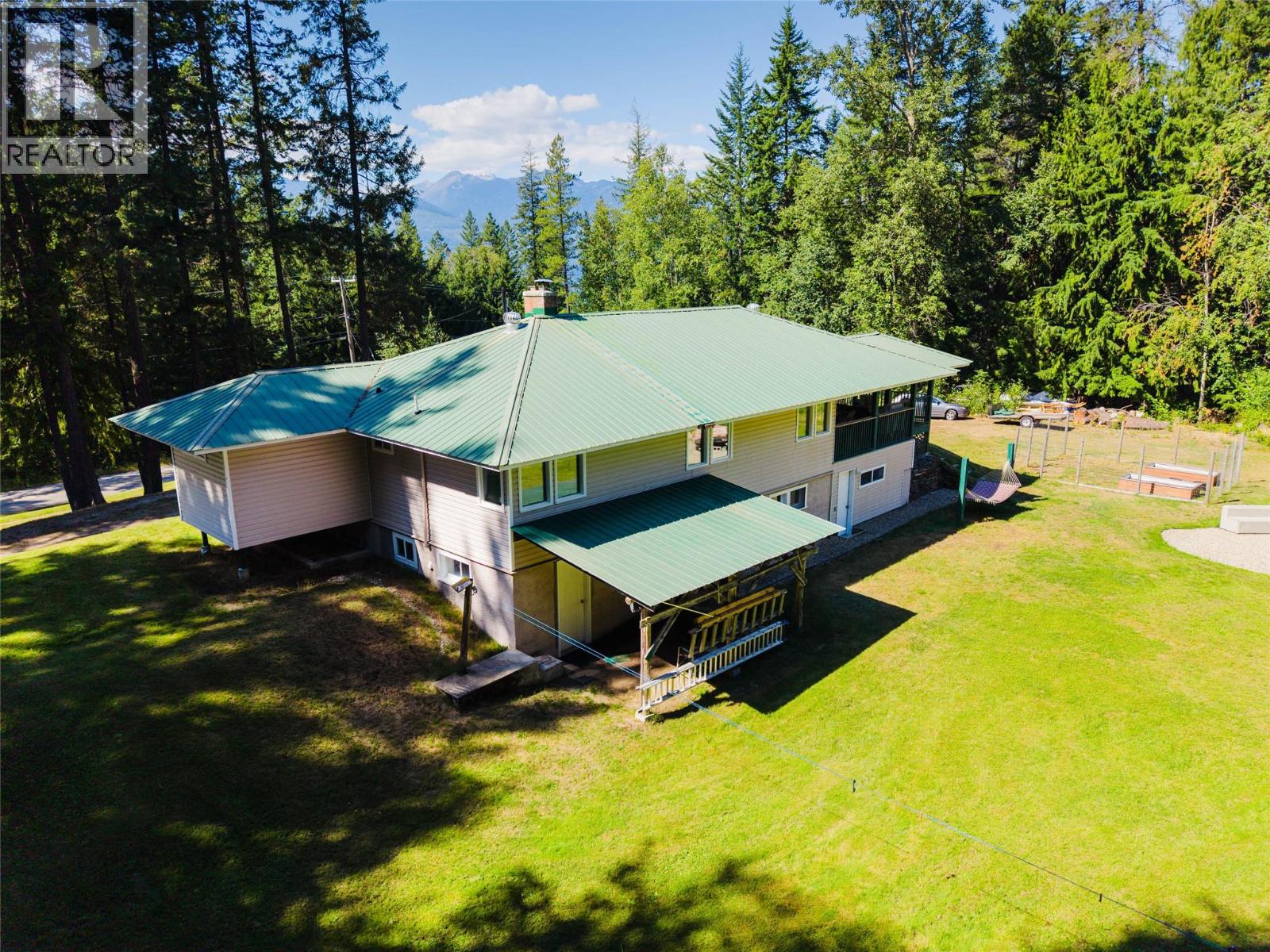 852 Riondel Road, Riondel, British Columbia  V0B 1X0 - Photo 11 - 10398571
