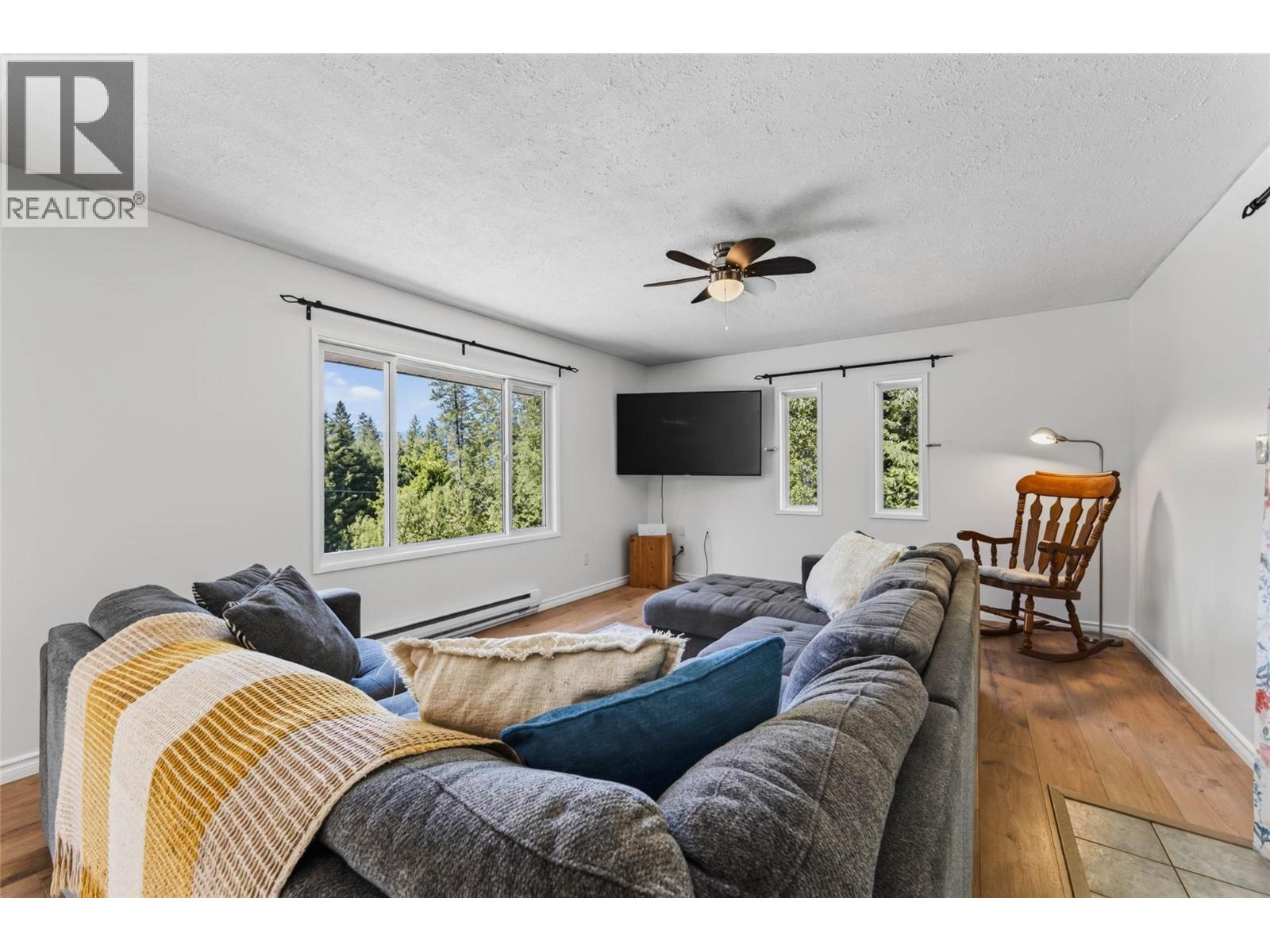 852 Riondel Road, Riondel, British Columbia  V0B 1X0 - Photo 14 - 10398571
