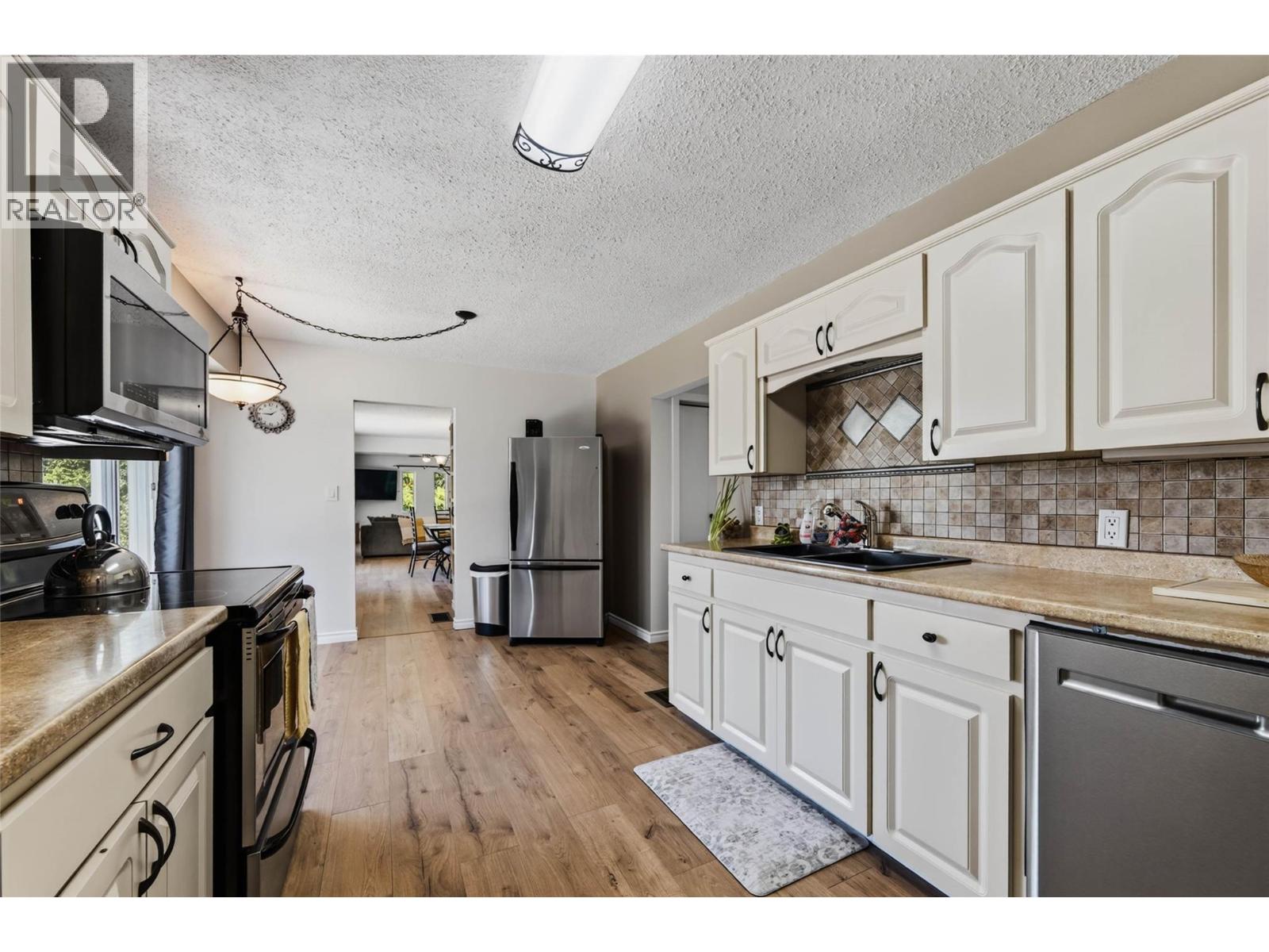 852 Riondel Road, Riondel, British Columbia  V0B 1X0 - Photo 22 - 10398571