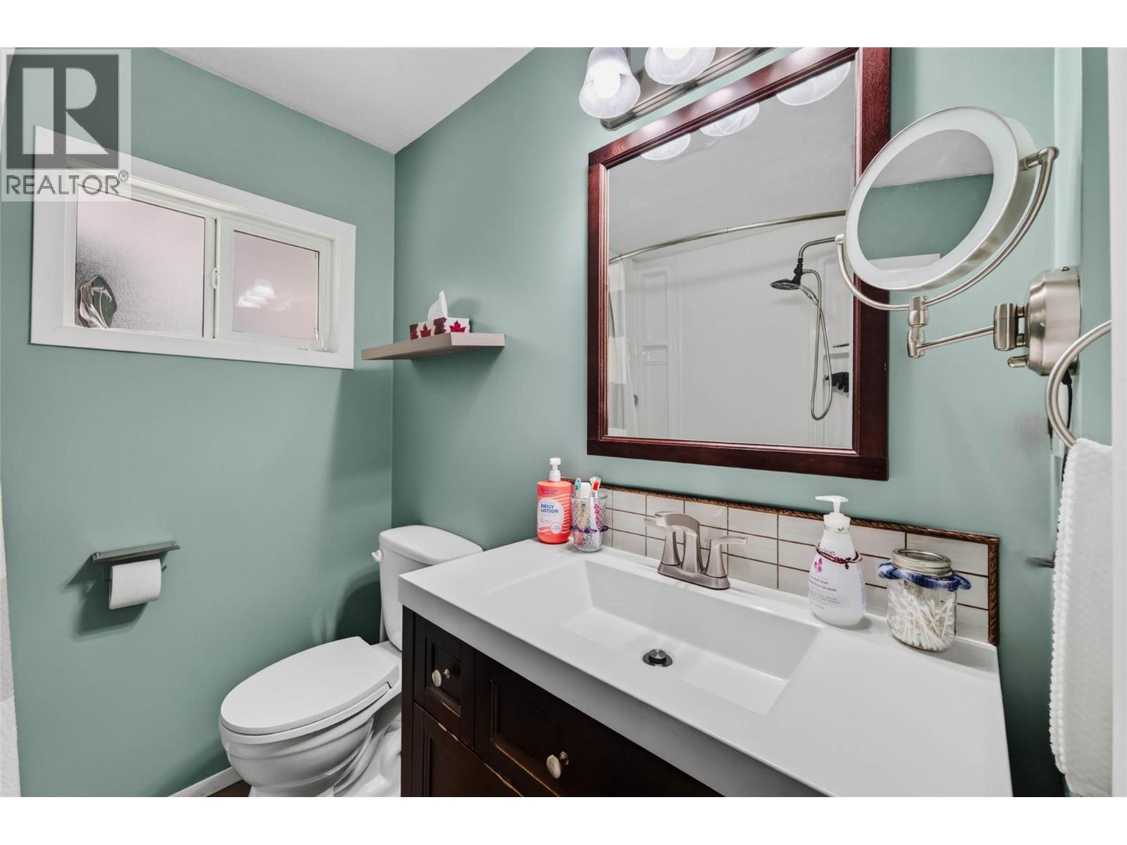 852 Riondel Road, Riondel, British Columbia  V0B 1X0 - Photo 25 - 10398571