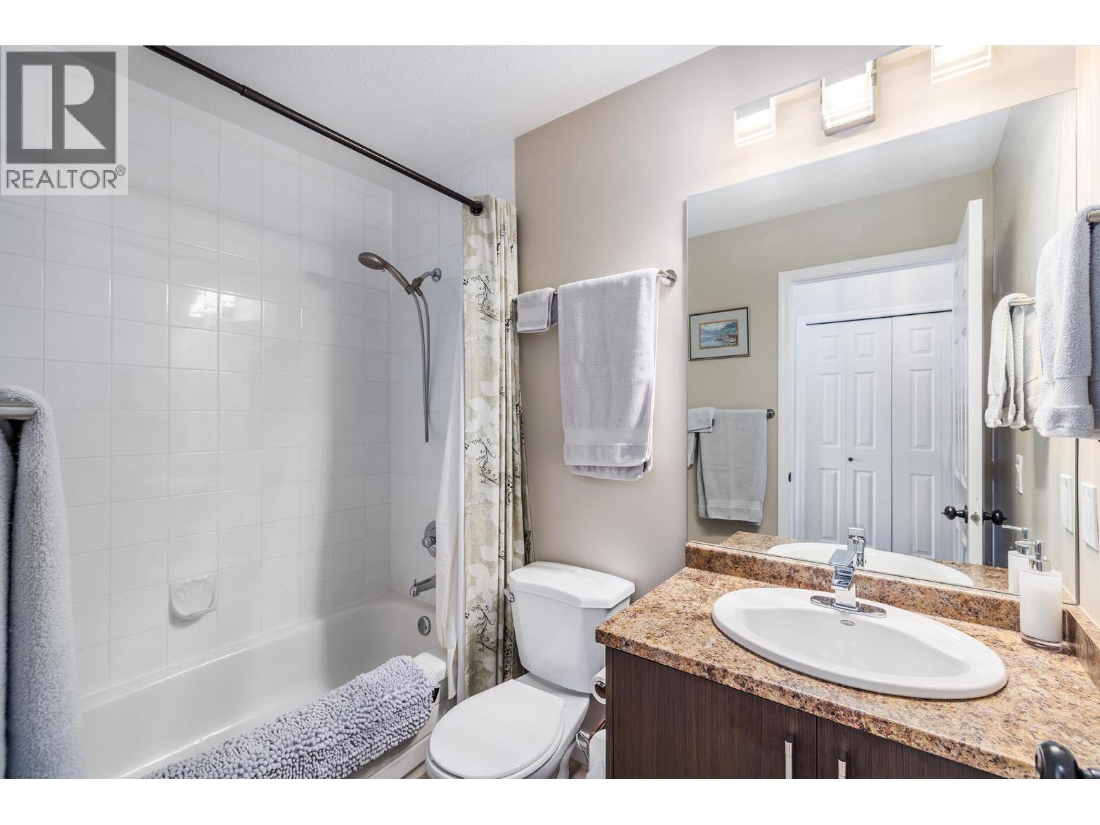4450 Ponderosa Drive Unit# 204, Peachland, British Columbia  V0H 1X5 - Photo 14 - 10398969