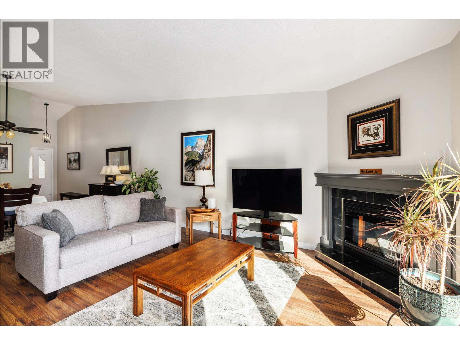 4450 Ponderosa Drive Unit# 204, Peachland, British Columbia  V0H 1X5 - Photo 8 - 10398969