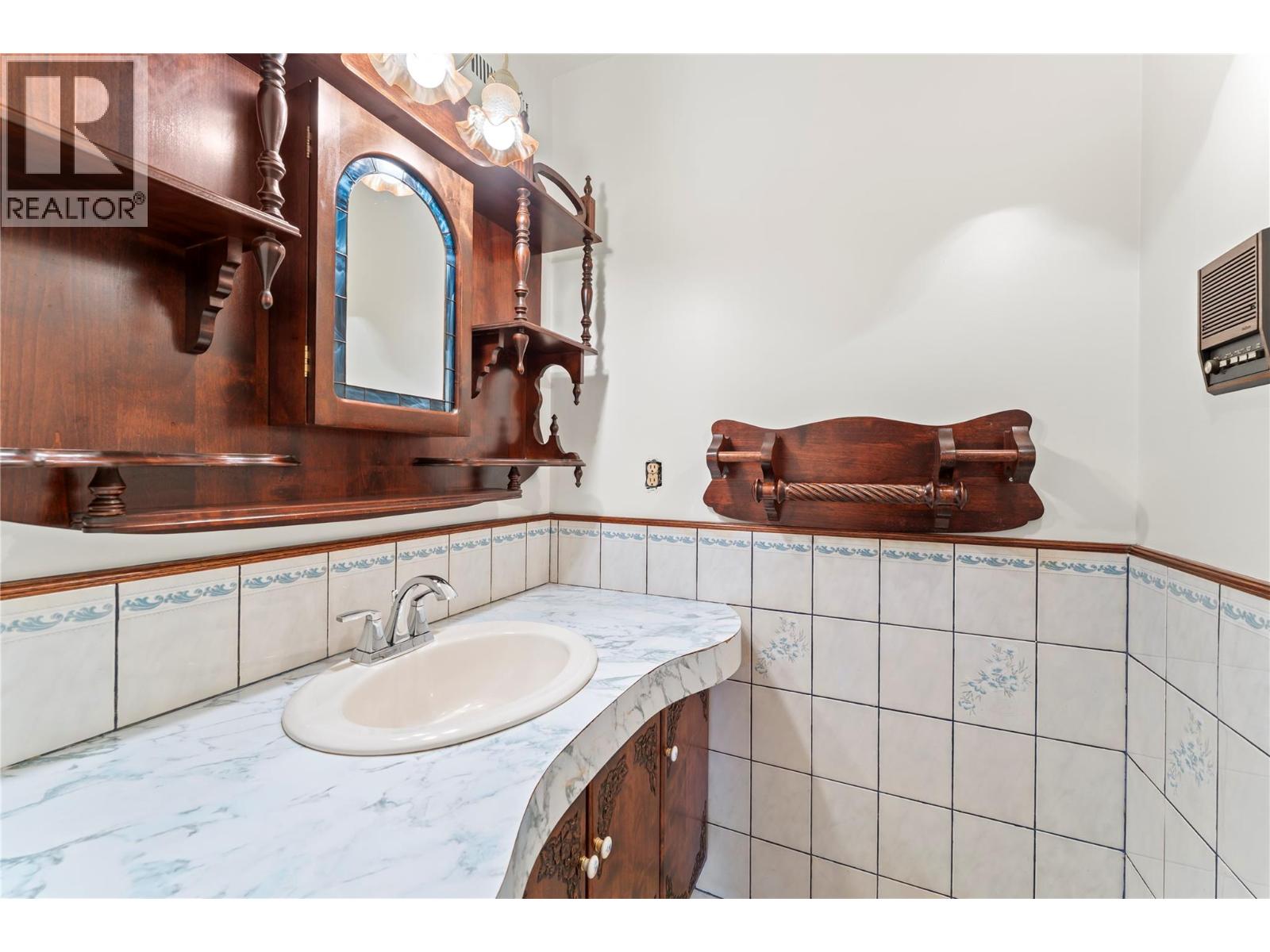 4345 June Springs Road, Kelowna, British Columbia  V1W 4C8 - Photo 37 - 10395937
