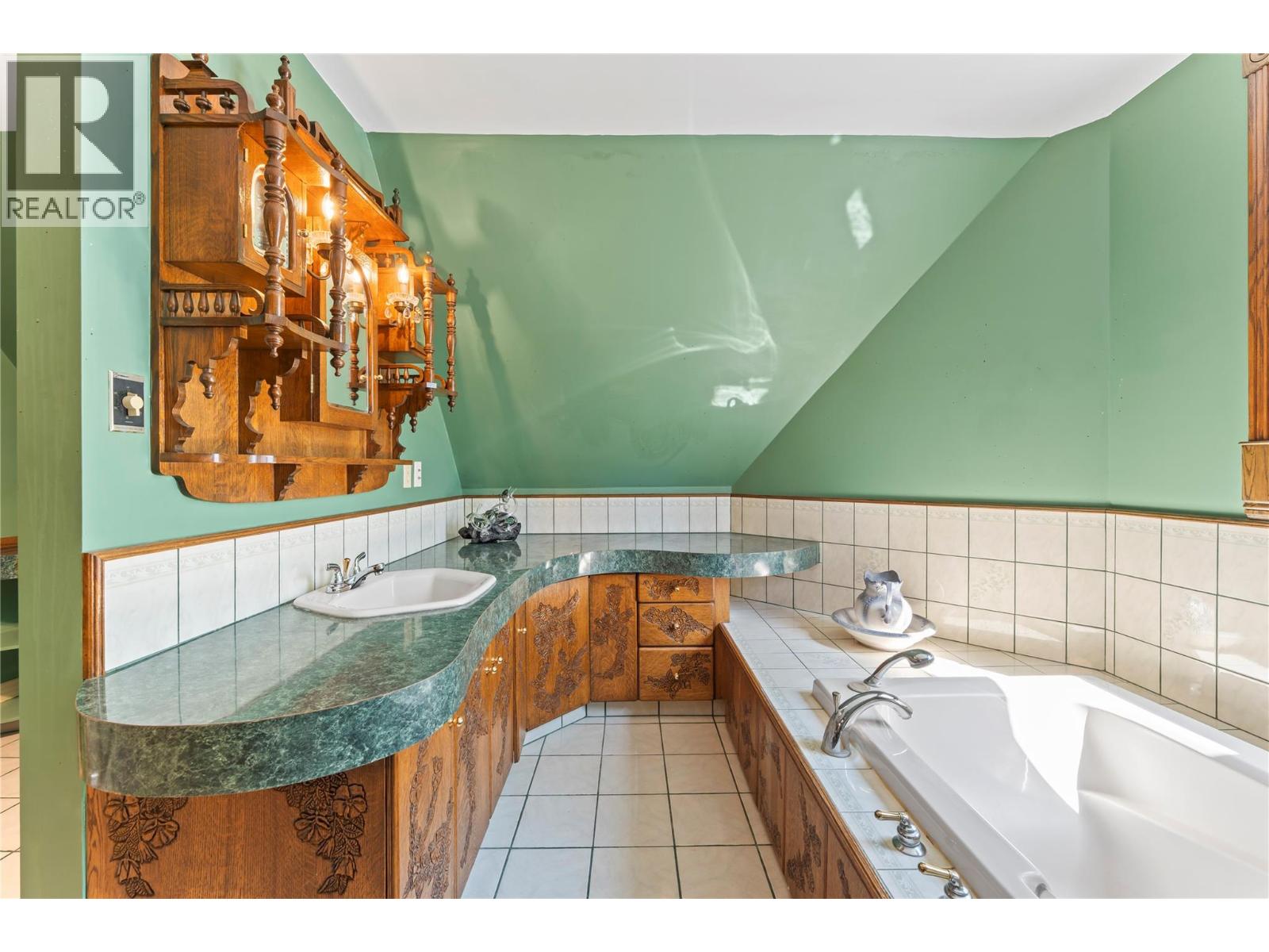 4345 June Springs Road, Kelowna, British Columbia  V1W 4C8 - Photo 44 - 10395937