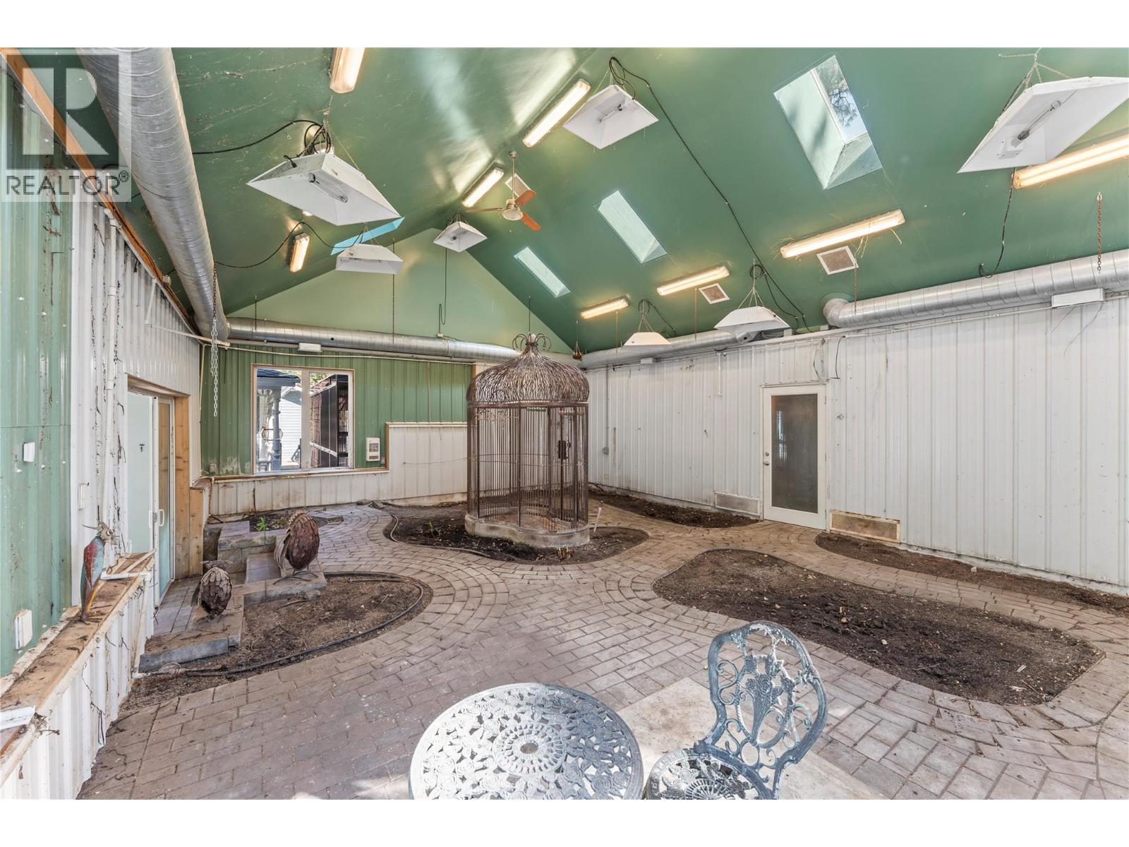 4345 June Springs Road, Kelowna, British Columbia  V1W 4C8 - Photo 76 - 10395937