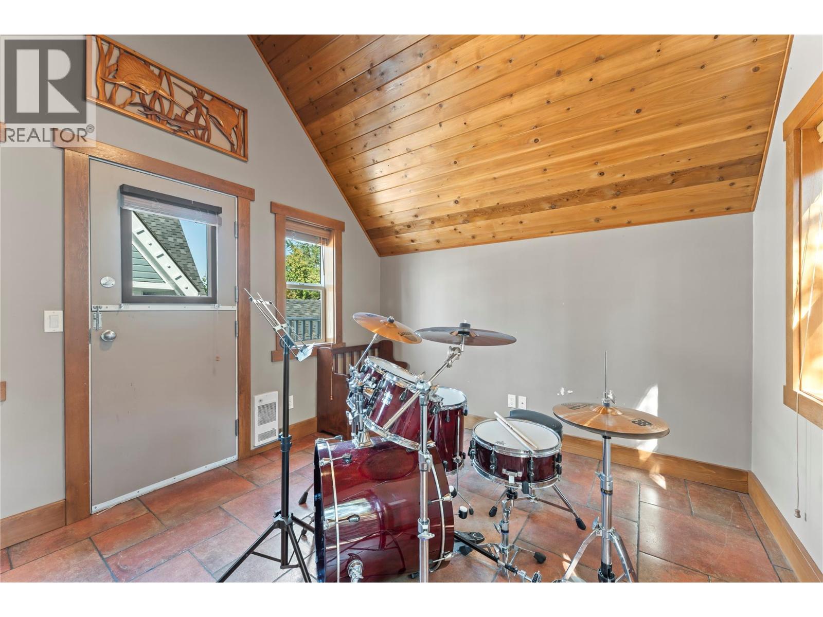 4345 June Springs Road, Kelowna, British Columbia  V1W 4C8 - Photo 83 - 10395937