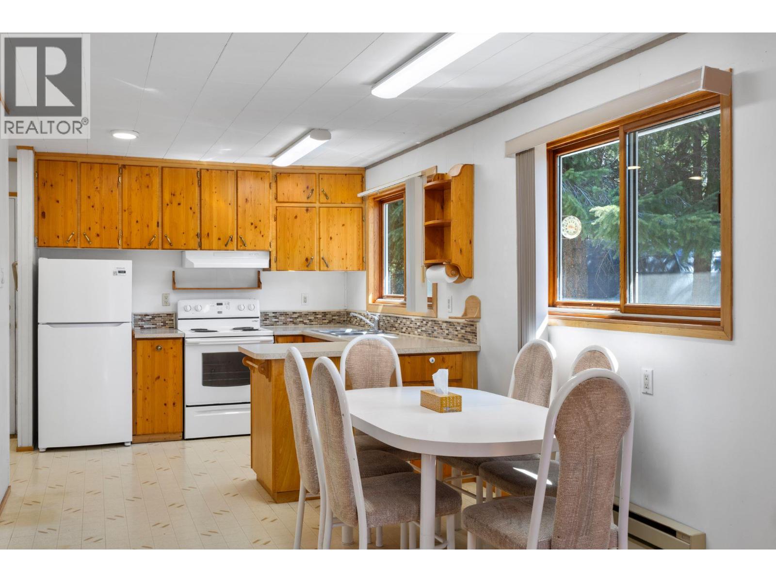 4264 Dunsmuir Road, Barriere, British Columbia  V0E 1E0 - Photo 11 - 10399052